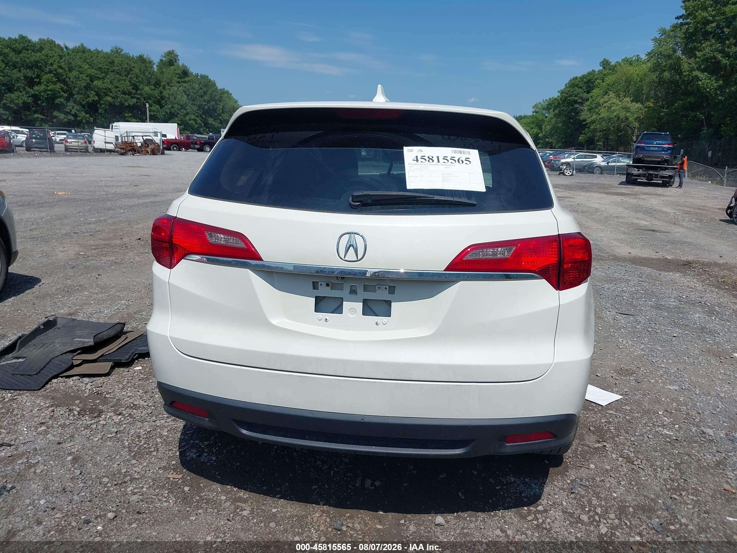 2015 Acura Rdx   White vin: 5J8TB4H50FL005304