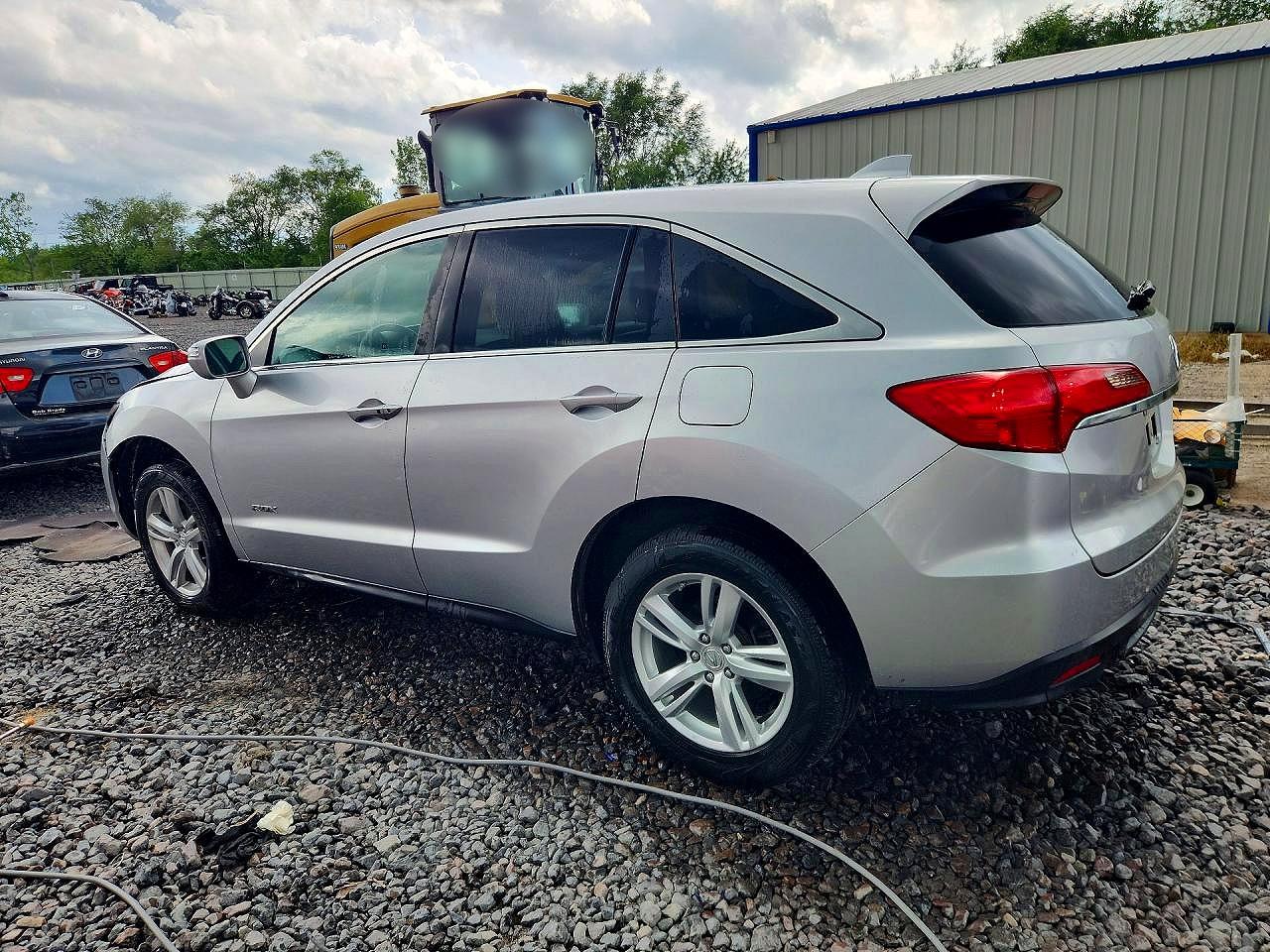 2015 Acura Rdx Technology Серебряный vin: 5J8TB4H50FL010339