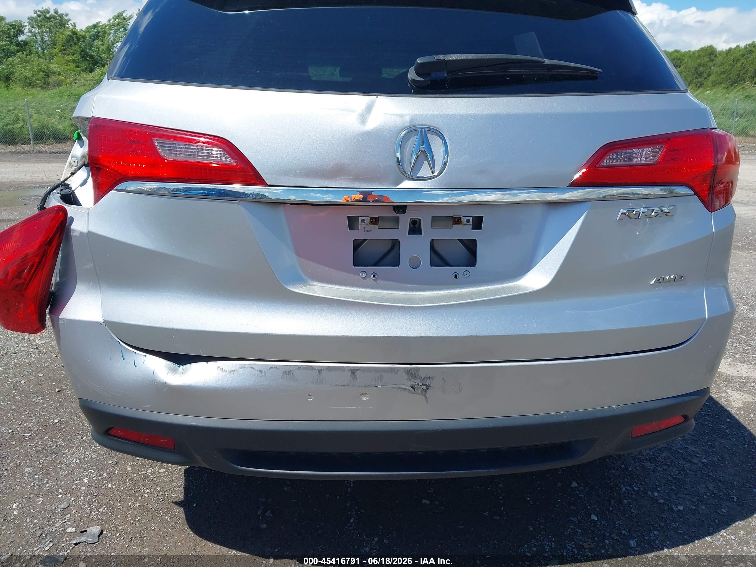 2013 Acura Rdx   Silver vin: 5J8TB4H53DL016438