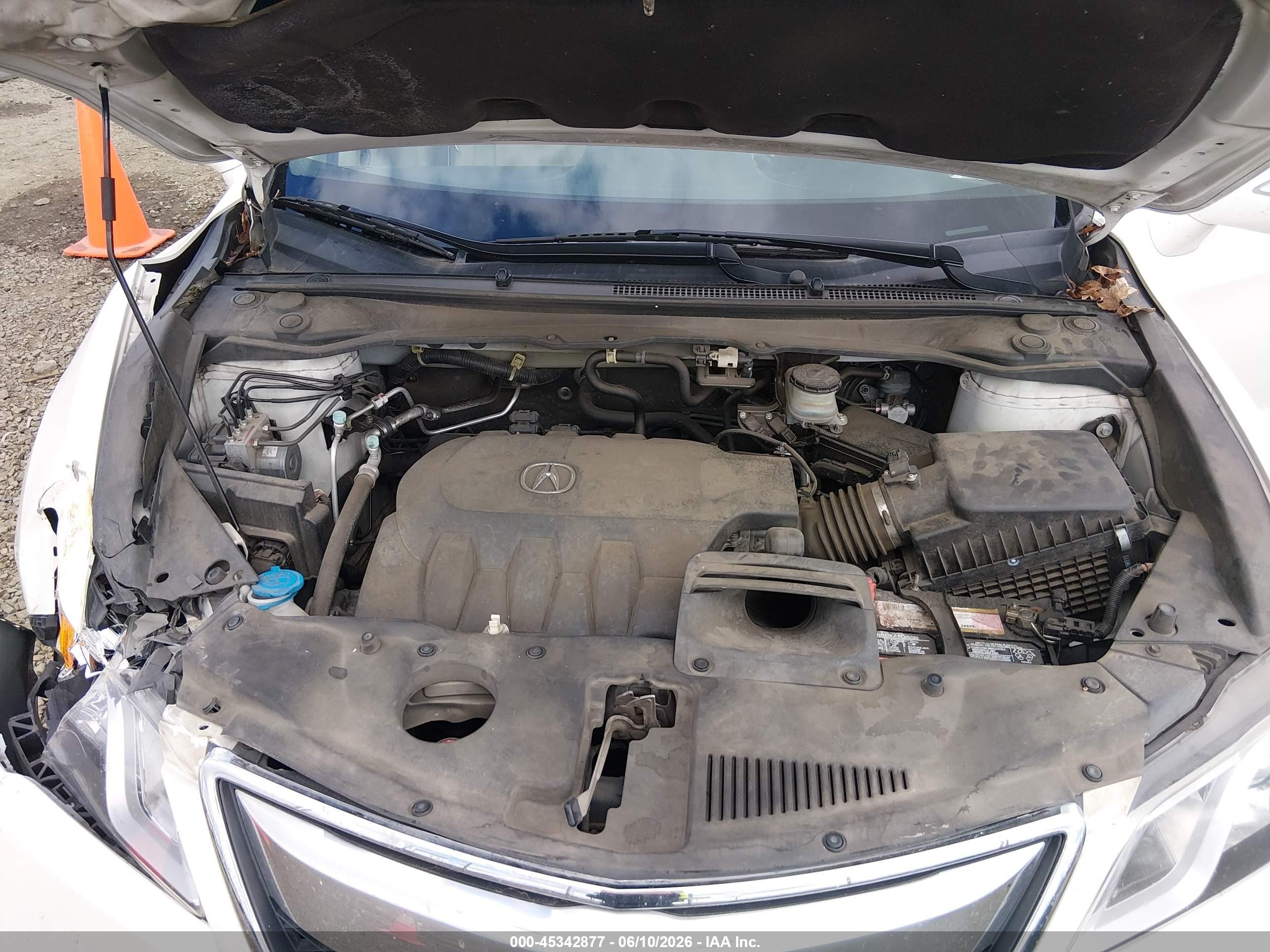 2015 Acura Rdx   White vin: 5J8TB4H57FL008166
