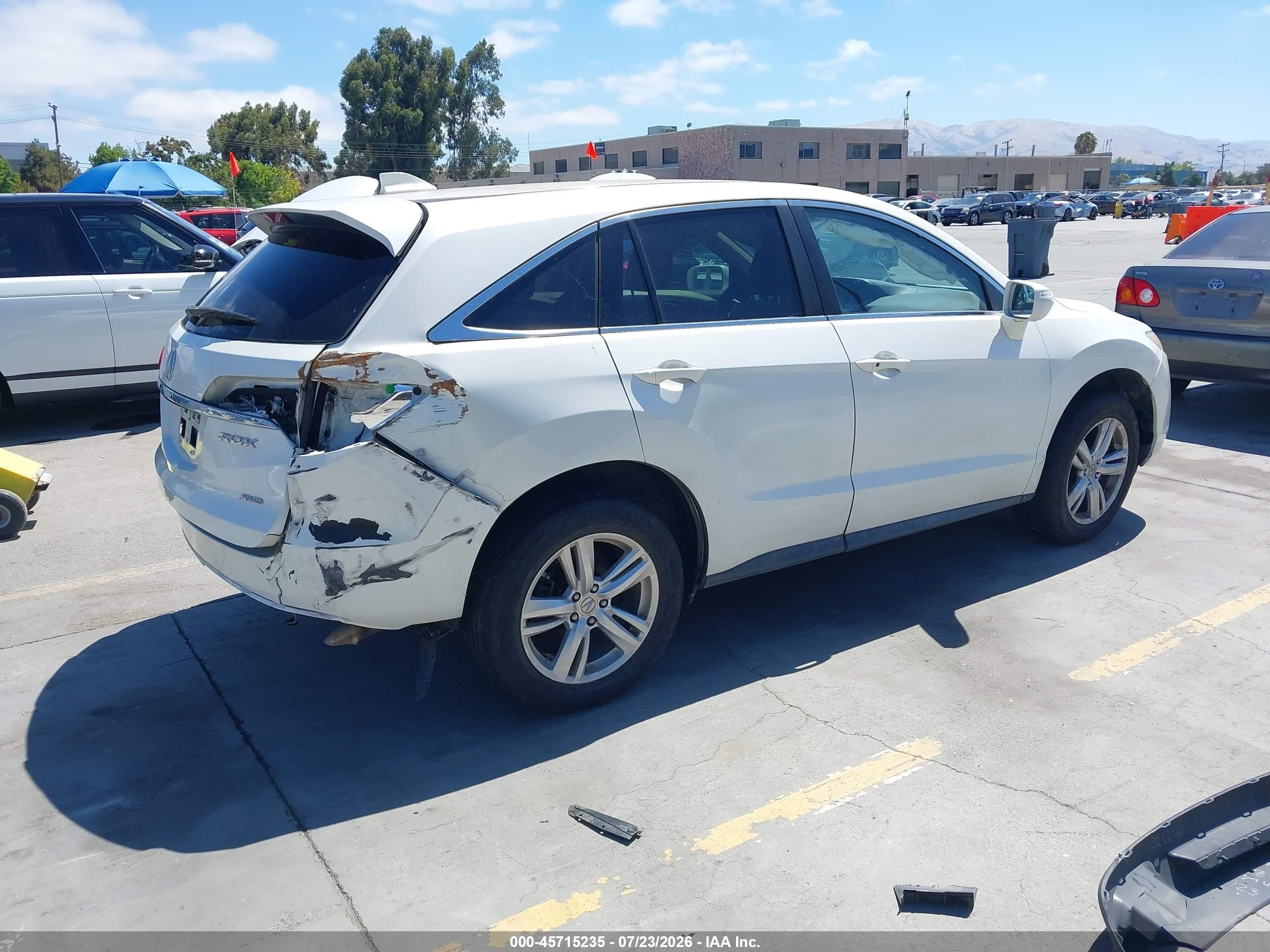 2014 Acura Rdx   White vin: 5J8TB4H58EL016419