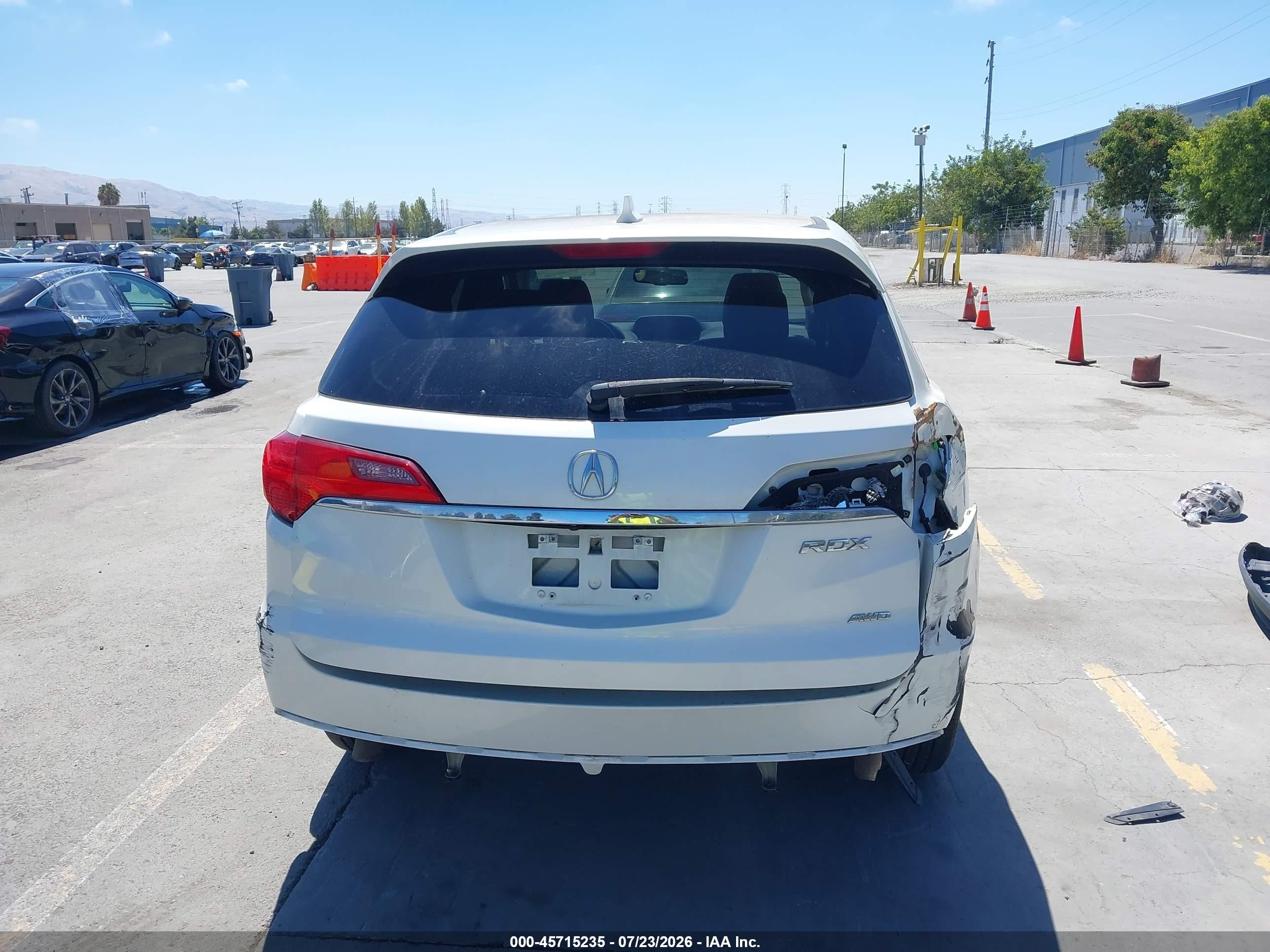 2014 Acura Rdx   White vin: 5J8TB4H58EL016419