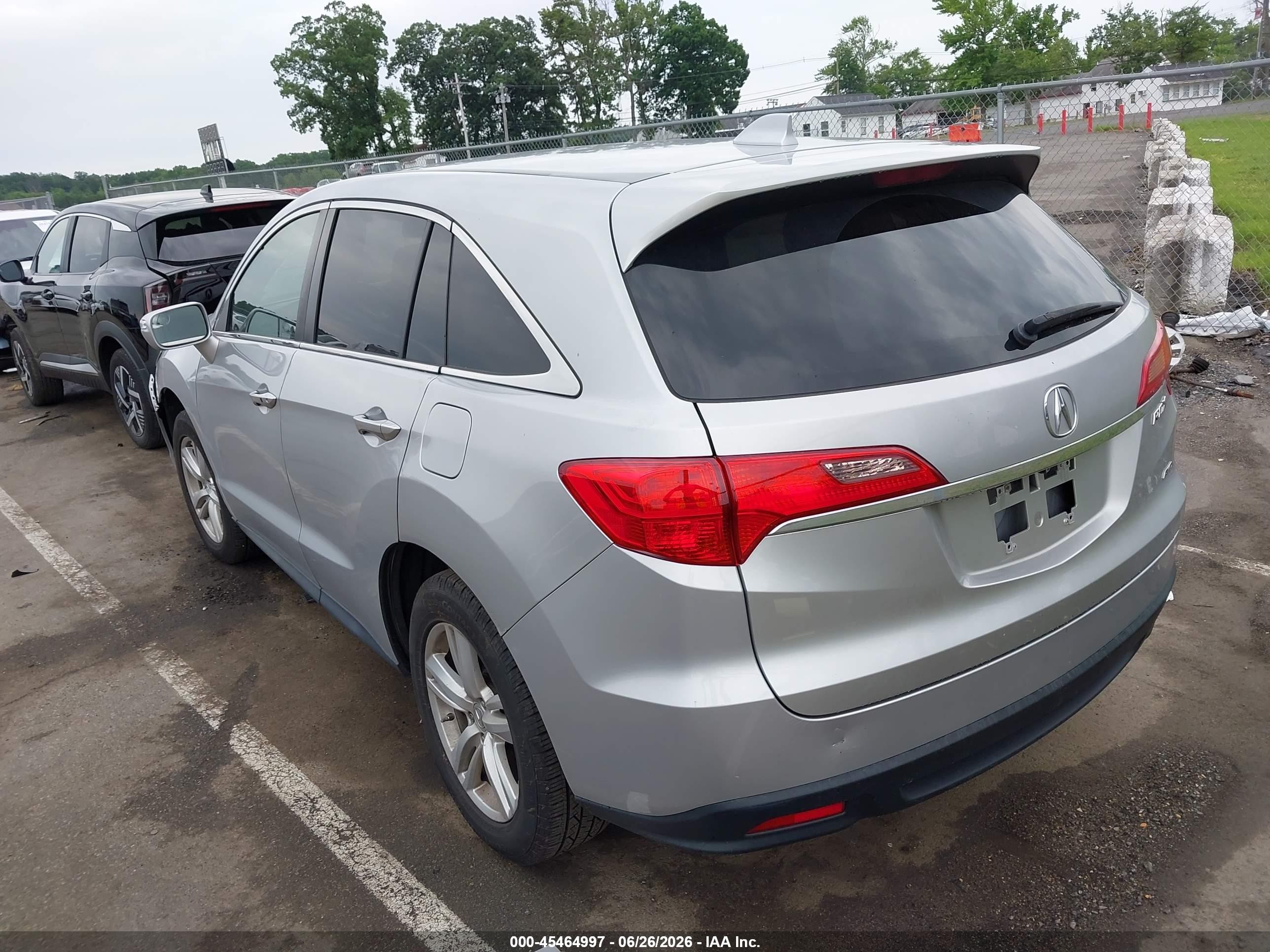 2015 Acura Rdx   Серебряный vin: 5J8TB4H5XFL025866