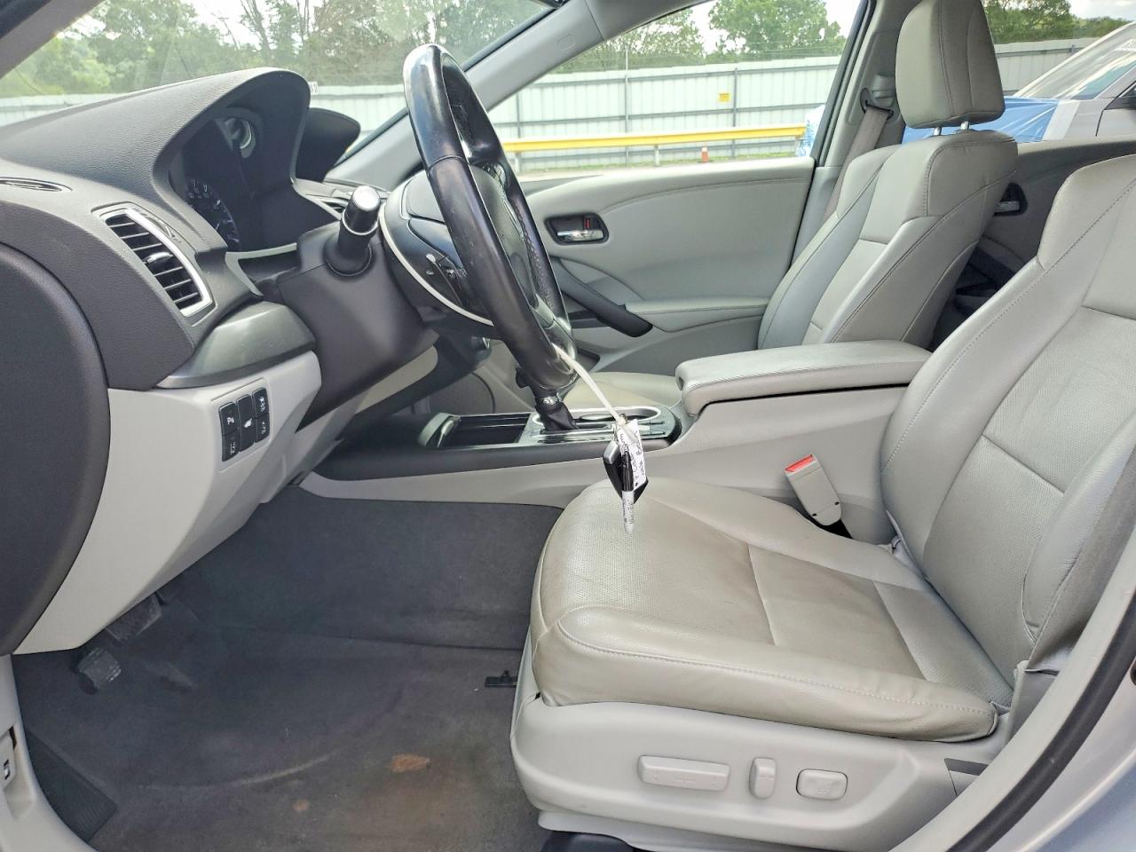 2018 Acura Rdx Advance Silver vin: 5J8TB4H7XJL009208