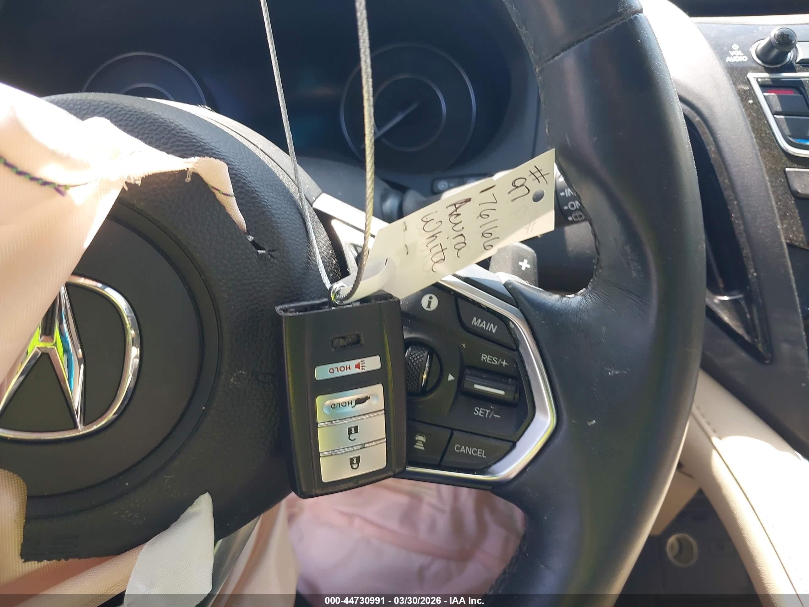 2020 Acura Rdx Standard Белый vin: 5J8TC1H37LL004138