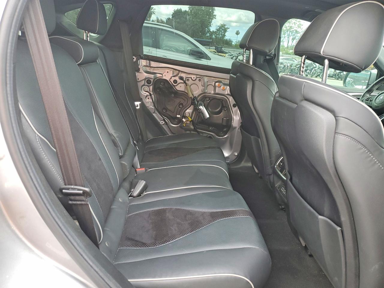 2020 Acura Rdx A-spec Серебряный vin: 5J8TC1H66LL008739
