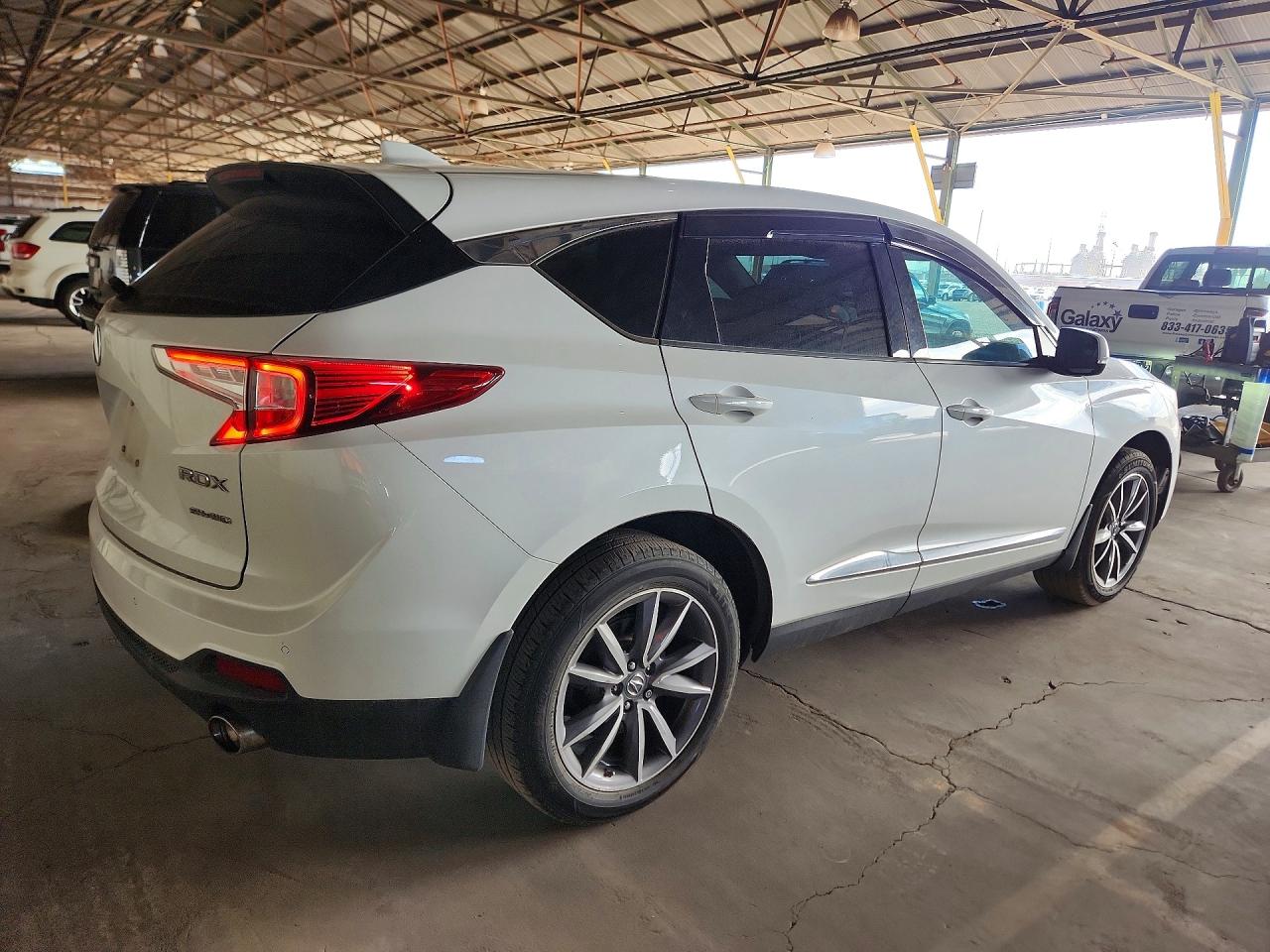 2020 Acura Rdx Technology Белый vin: 5J8TC2H55LL008924