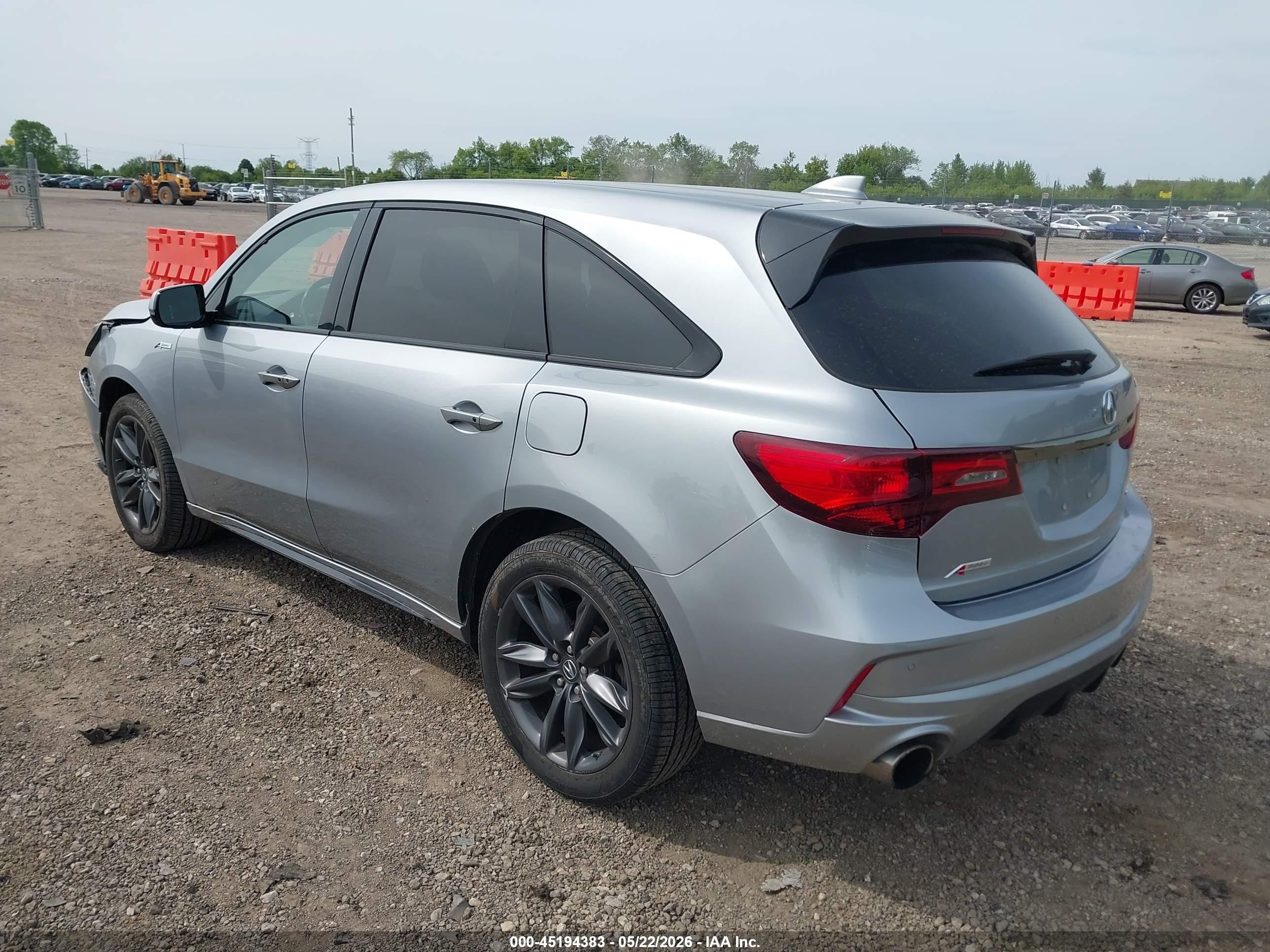 2019 Acura Mdx Tech   A-spec Pkgs Silver vin: 5J8YD4H01KL010834