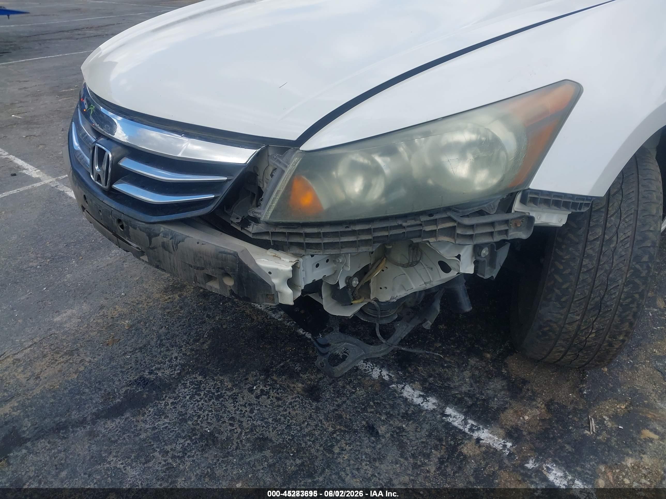 2011 Honda Accord 3.5 Ex White vin: 5KBCP3F73BB004676
