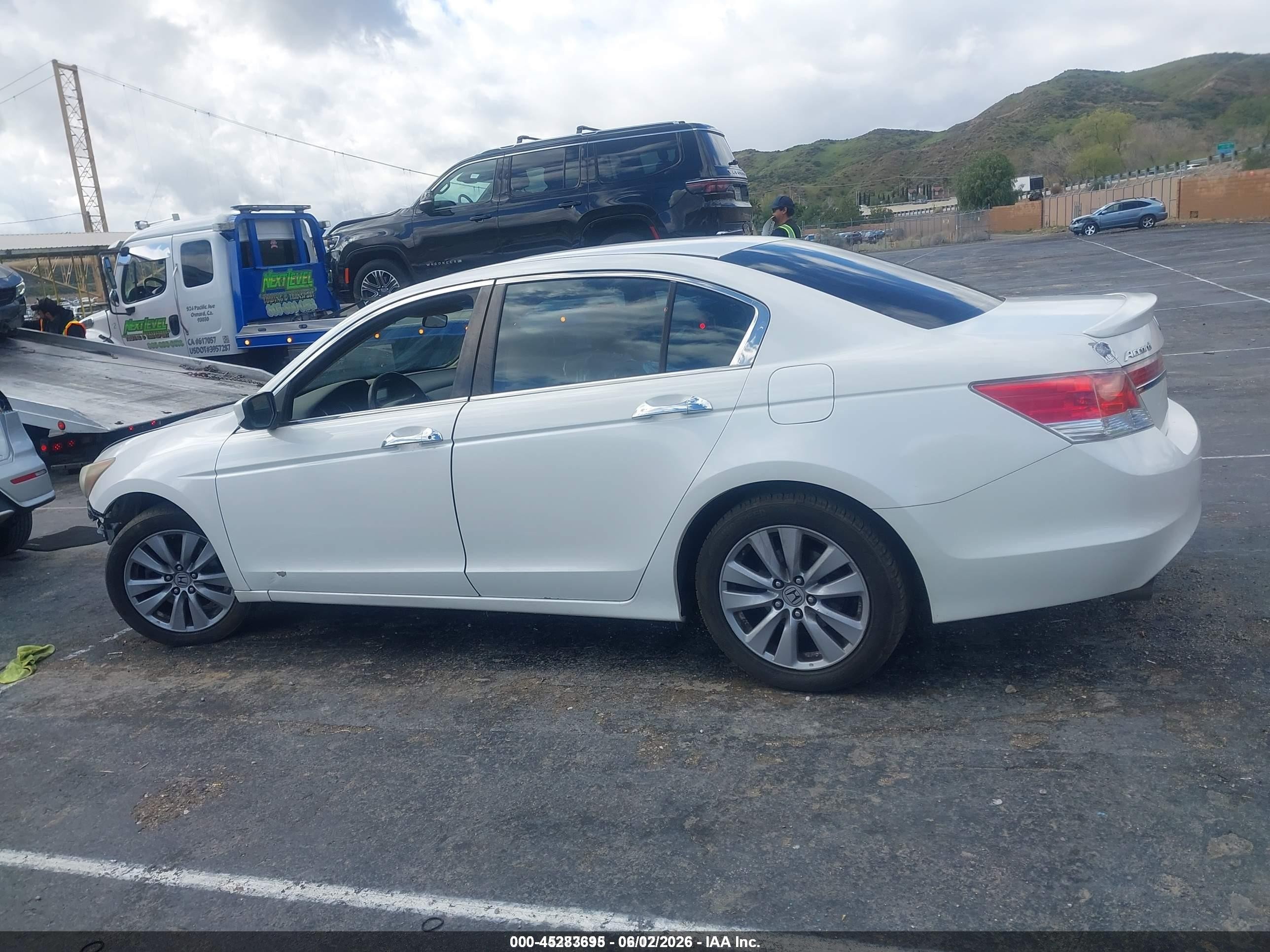 2011 Honda Accord 3.5 Ex White vin: 5KBCP3F73BB004676