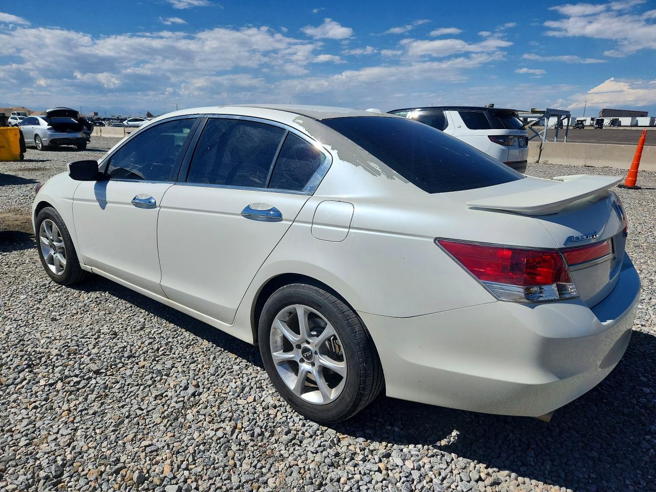 2011 Honda Accord Exl White vin: 5KBCP3F82BB004435