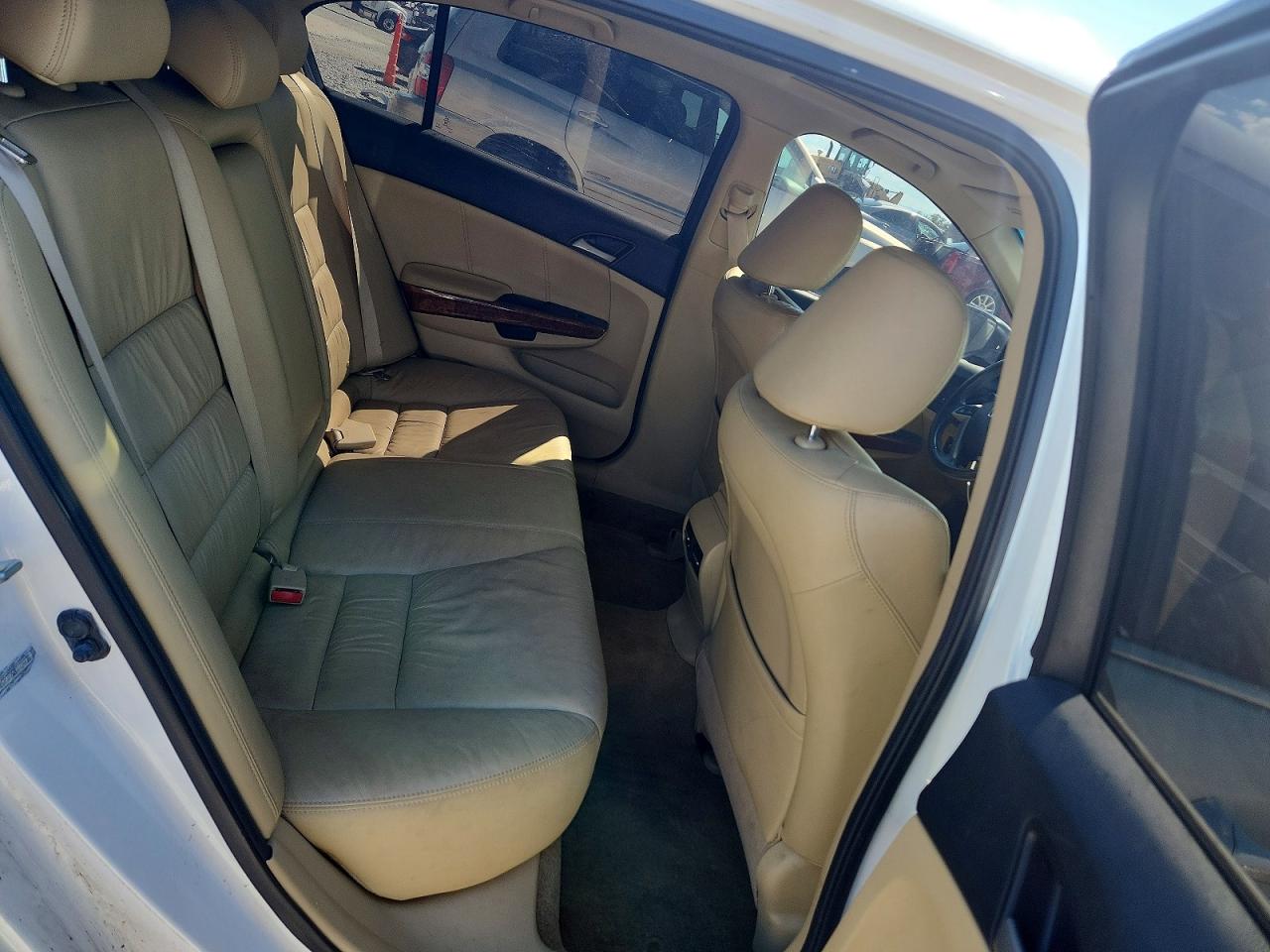 2011 Honda Accord Exl White vin: 5KBCP3F82BB004435