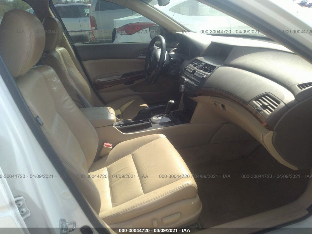 2021 Kia K5 Lx Белый vin: 5XXG24J21MG035490