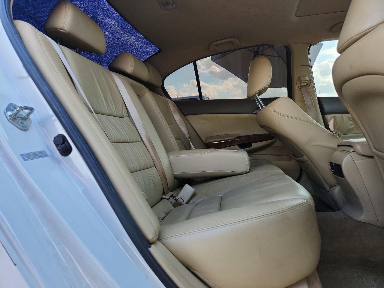 2010 Honda Accord Exl Белый vin: 5KBCP3F85AB011071