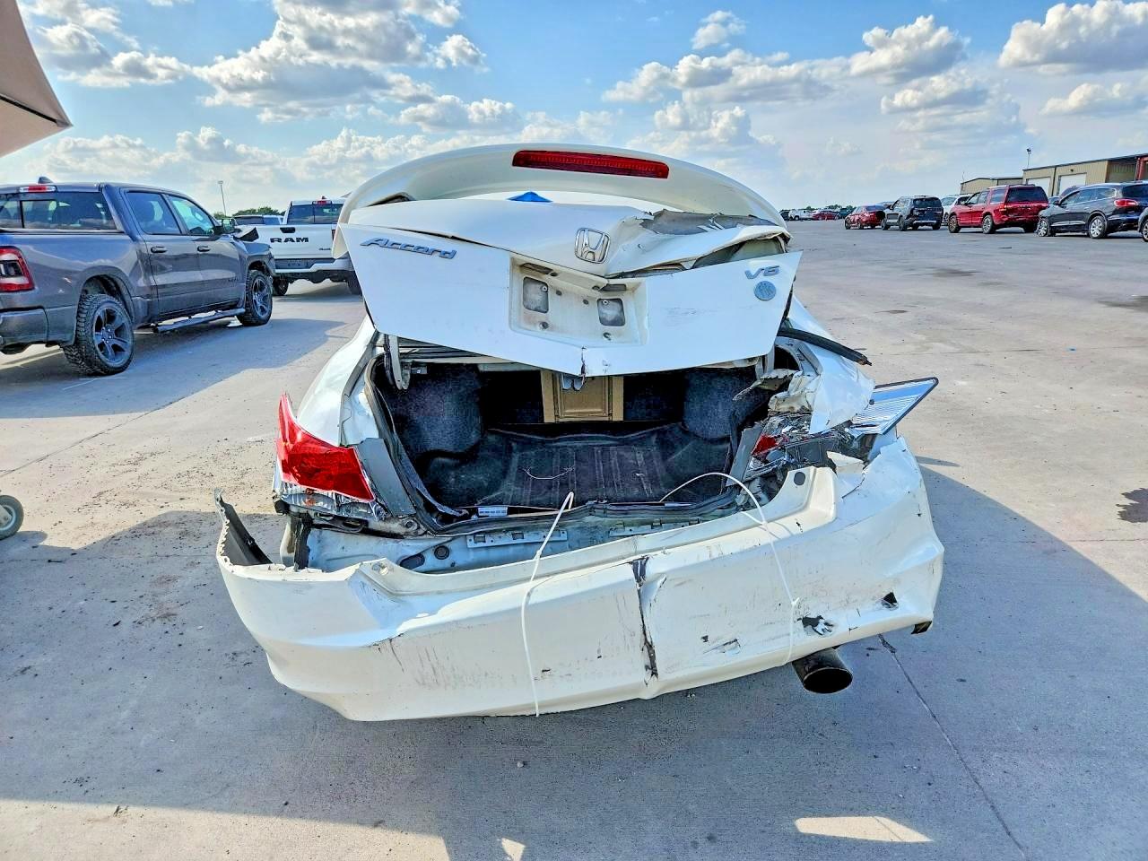 2010 Honda Accord Exl Белый vin: 5KBCP3F85AB011071
