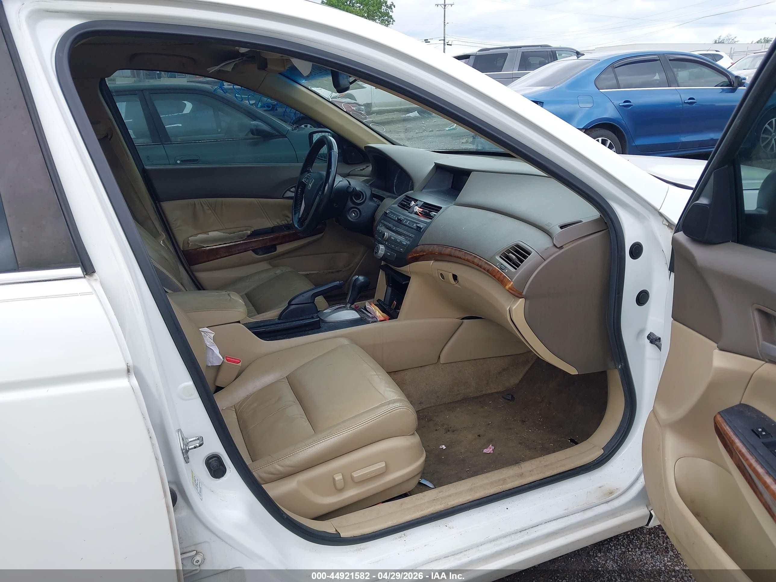 2010 Honda Accord 3.5 Ex-l White vin: 5KBCP3F86AB015226