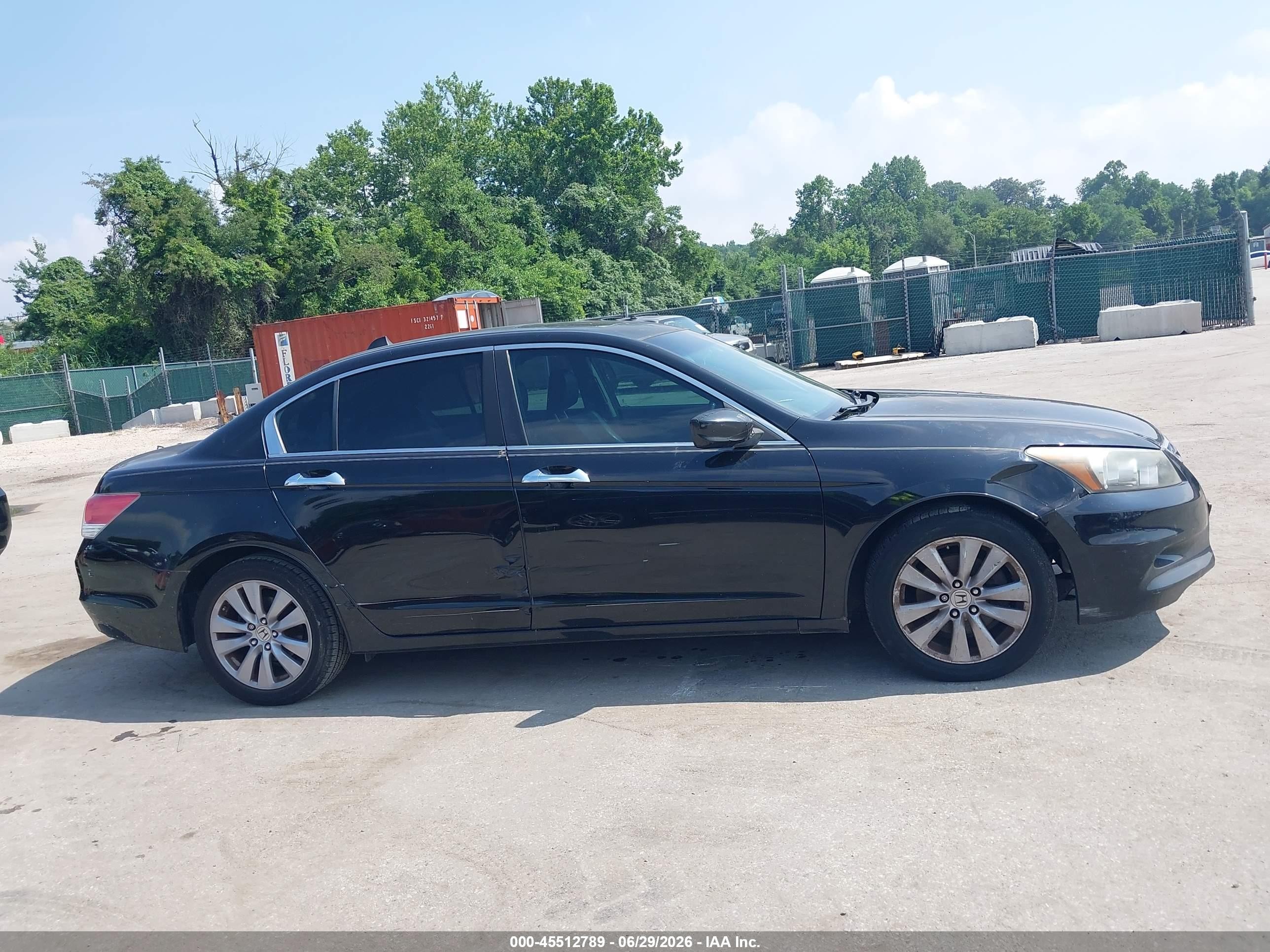 2011 Honda Accord 3.5 Ex-l Черный vin: 5KBCP3F88BB002253