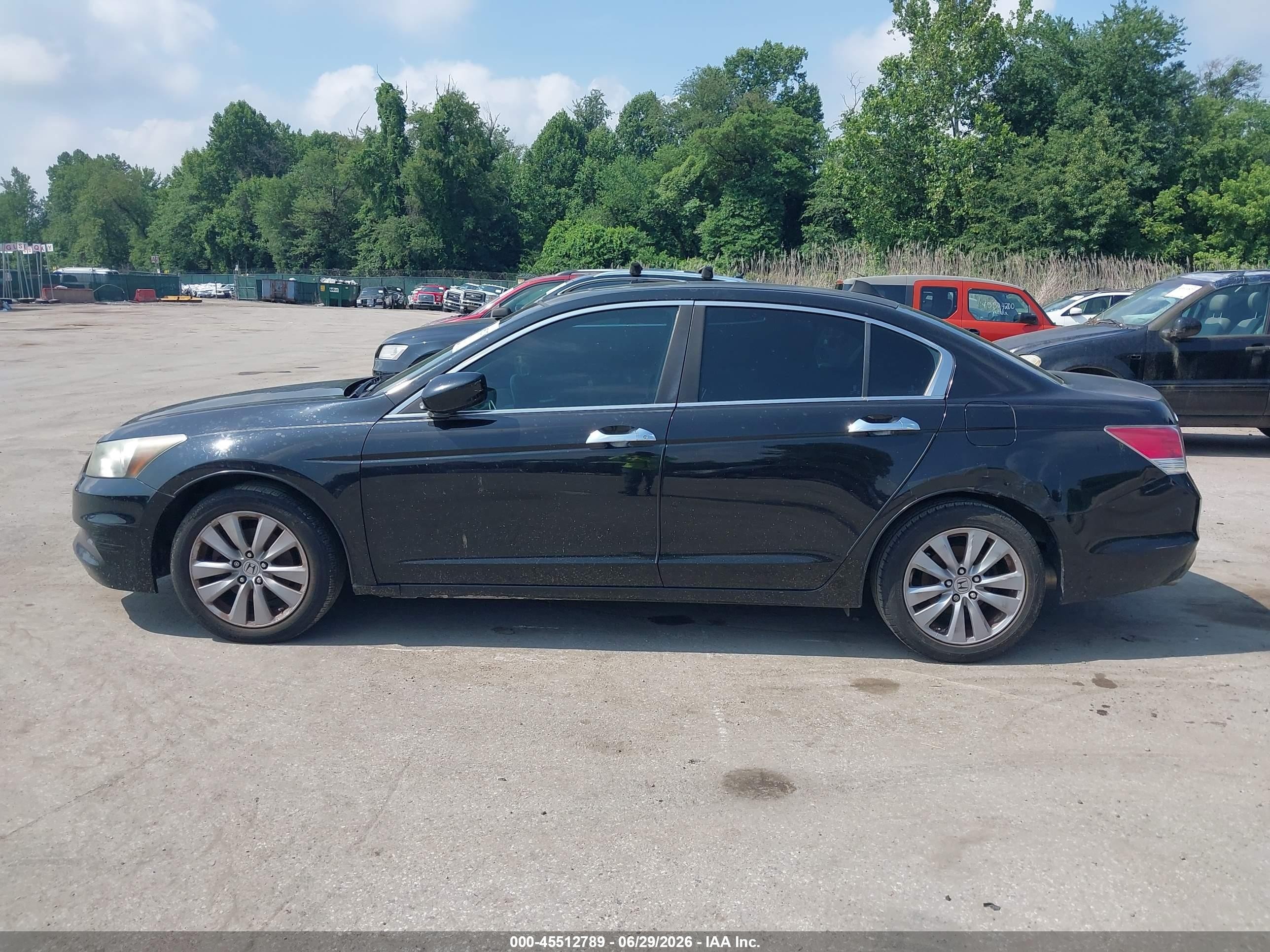 2011 Honda Accord 3.5 Ex-l Черный vin: 5KBCP3F88BB002253