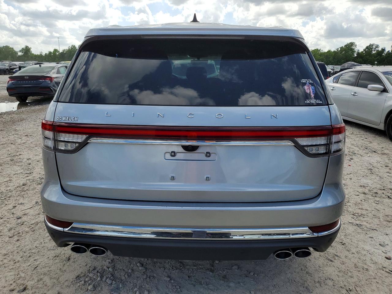 2023 Lincoln Aviator Серебряный vin: 5LM5J6WC0PGL11056