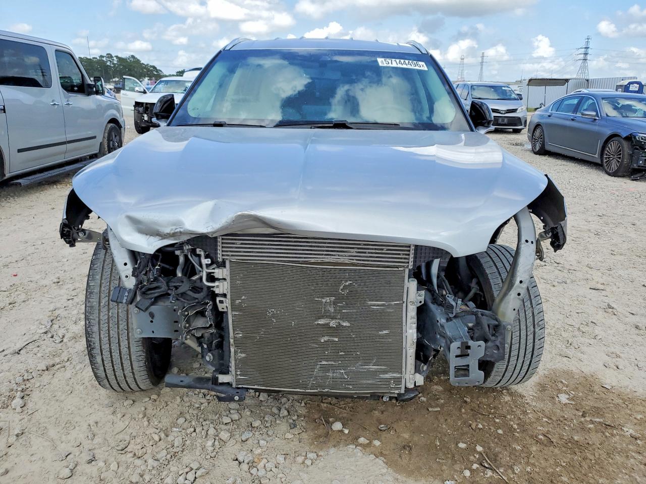 2023 Lincoln Aviator Серебряный vin: 5LM5J6WC0PGL11056