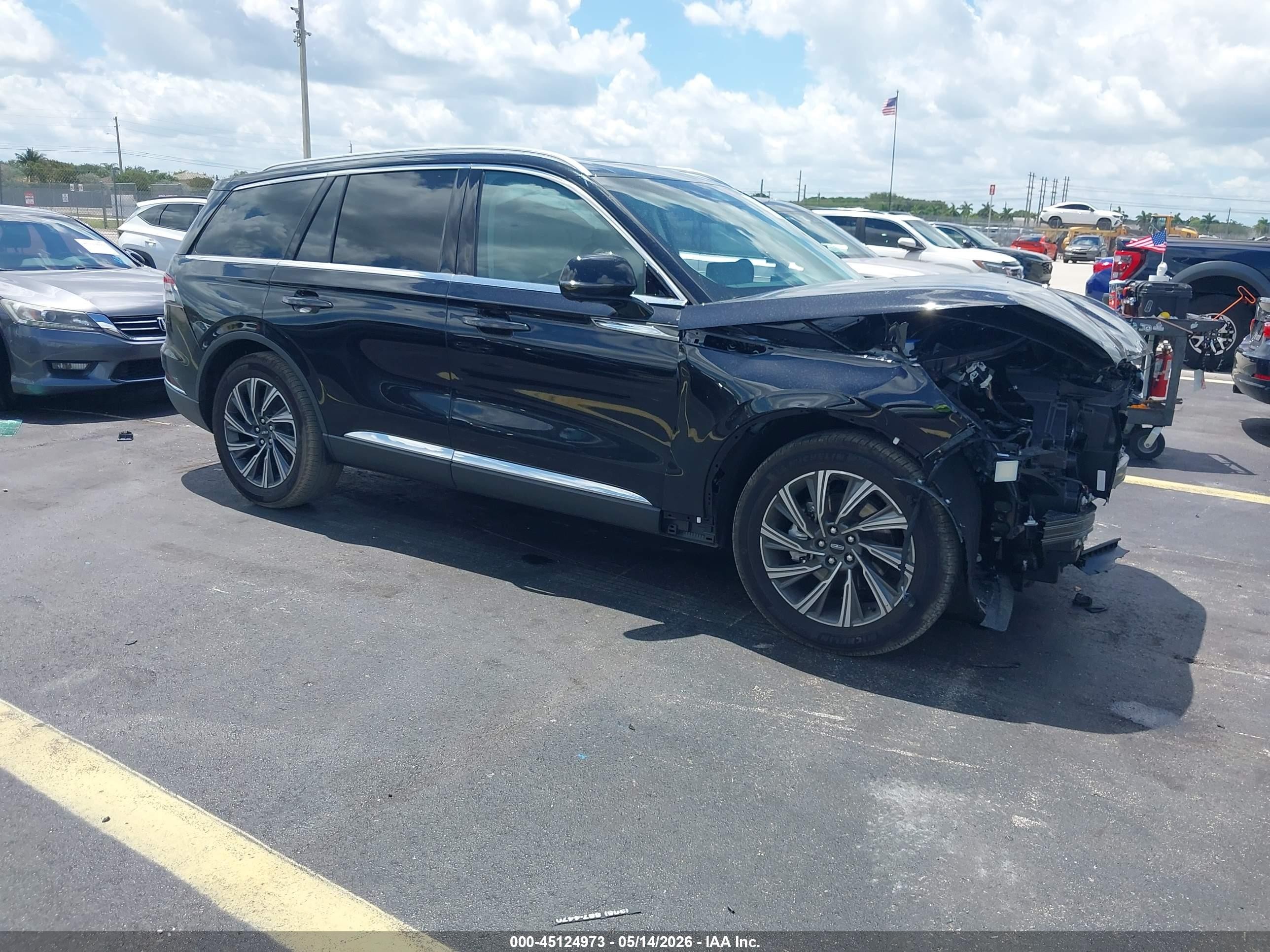 2025 Lincoln Aviator Premiere Black vin: 5LM5J6WC9SGL32772