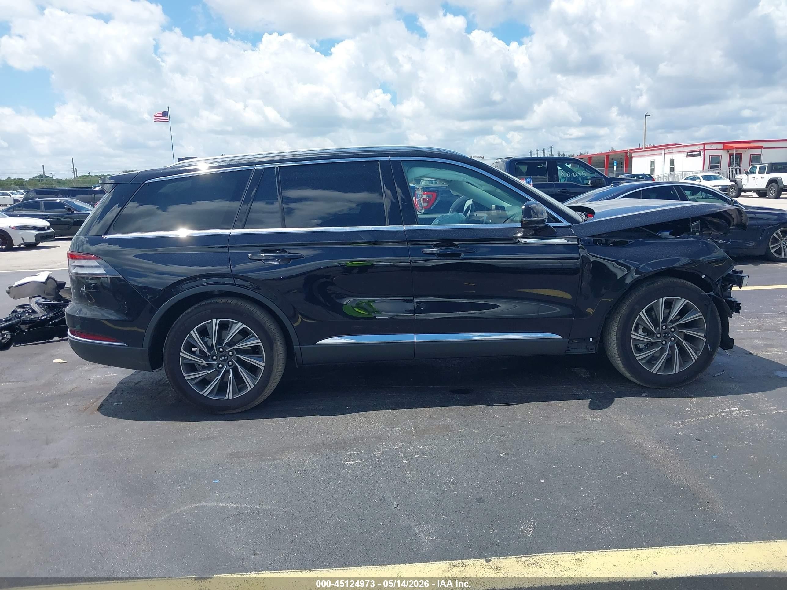 2025 Lincoln Aviator Premiere Black vin: 5LM5J6WC9SGL32772