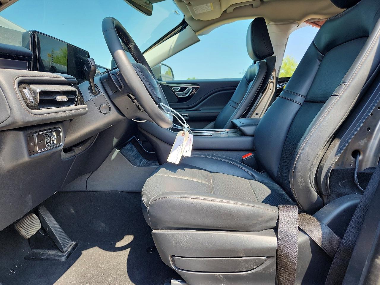 2026 Lincoln Aviator Black vin: 5LM5J6XC0TGL04813