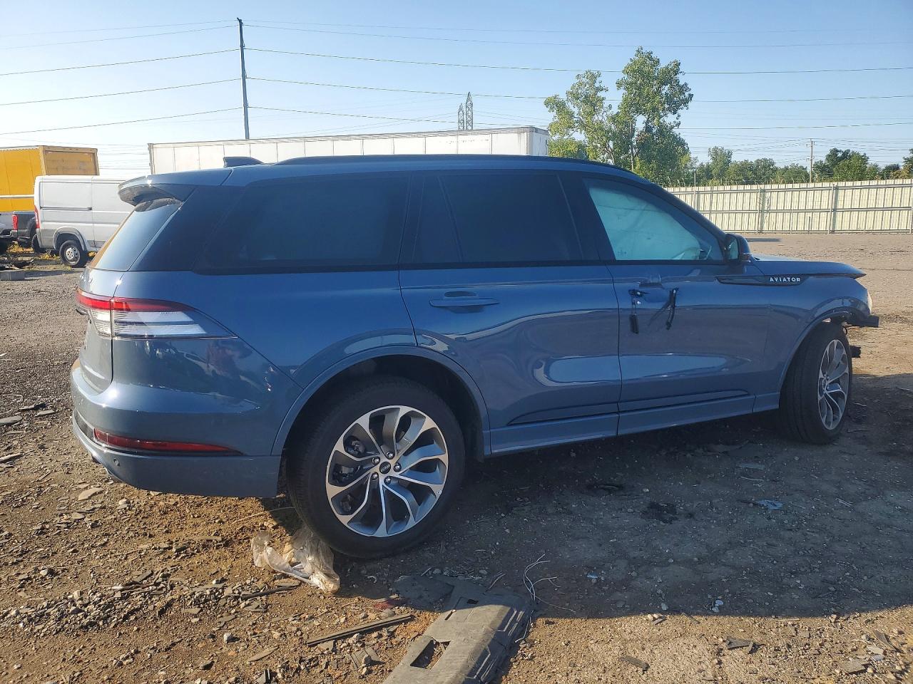 2026 Lincoln Aviator Blue vin: 5LM5J6XC0TGL06223