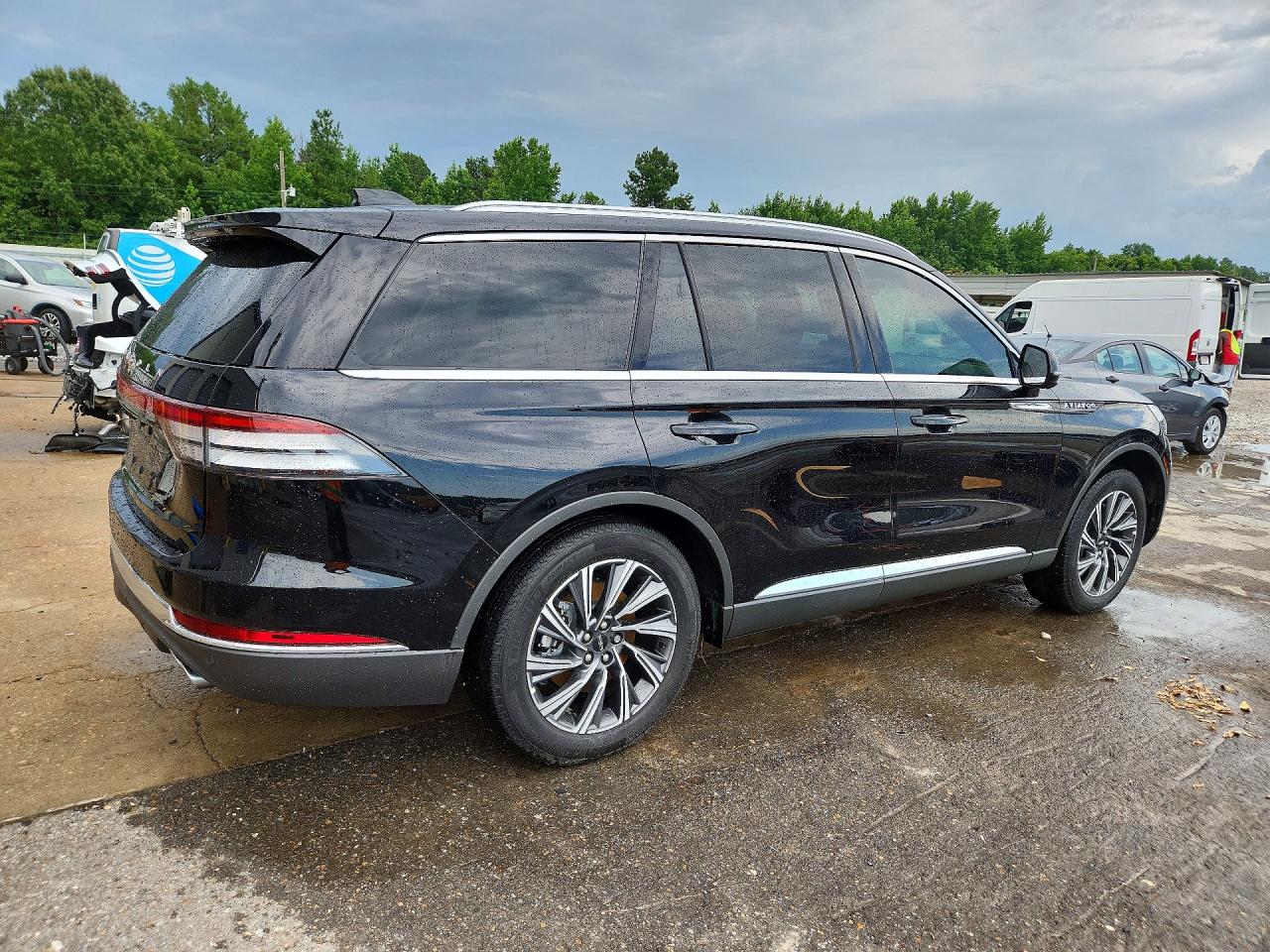 2025 Lincoln Aviator Black vin: 5LM5J6XC6SGL35188