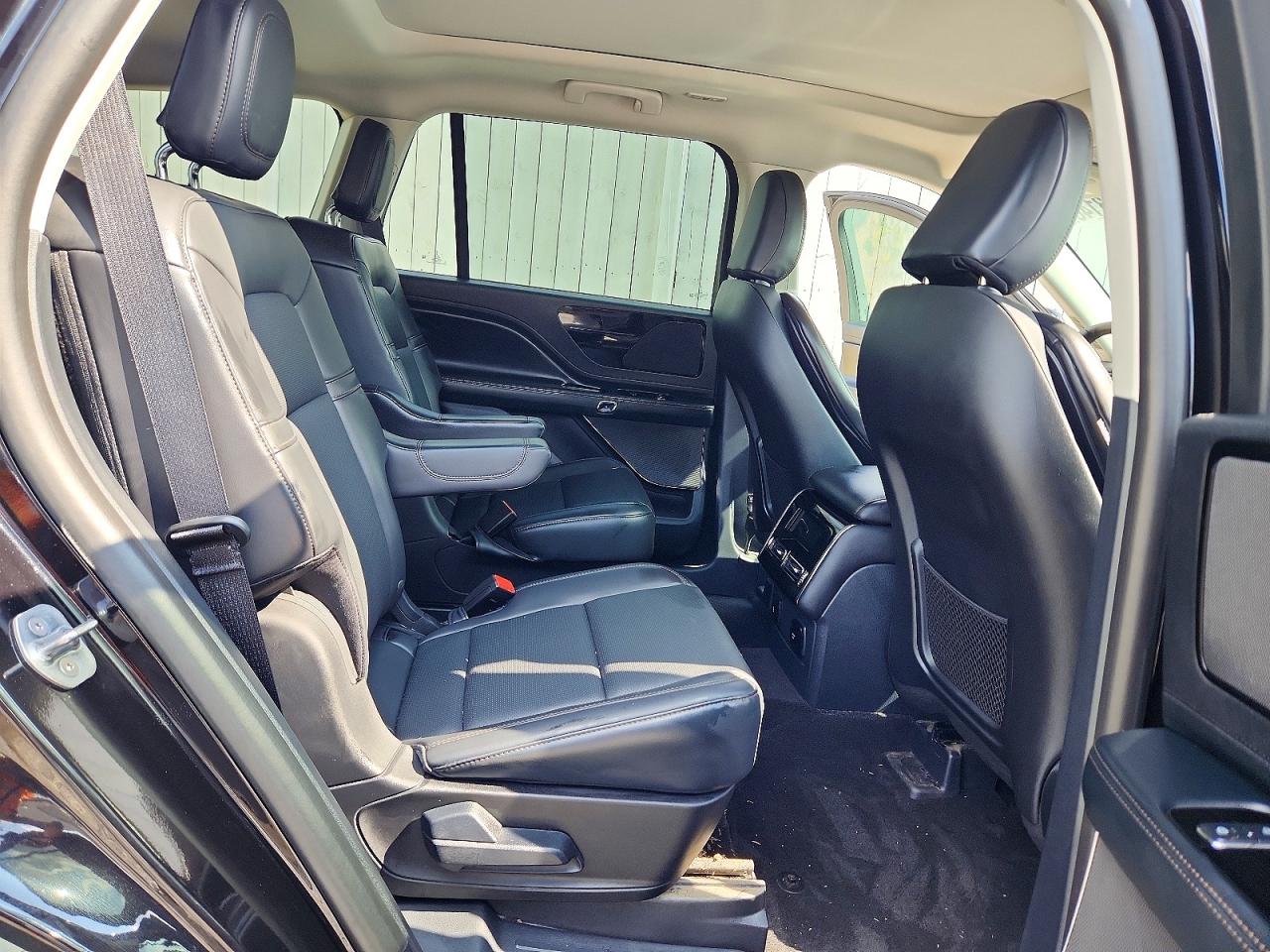 2025 Lincoln Aviator Black vin: 5LM5J6XC6SGL35188