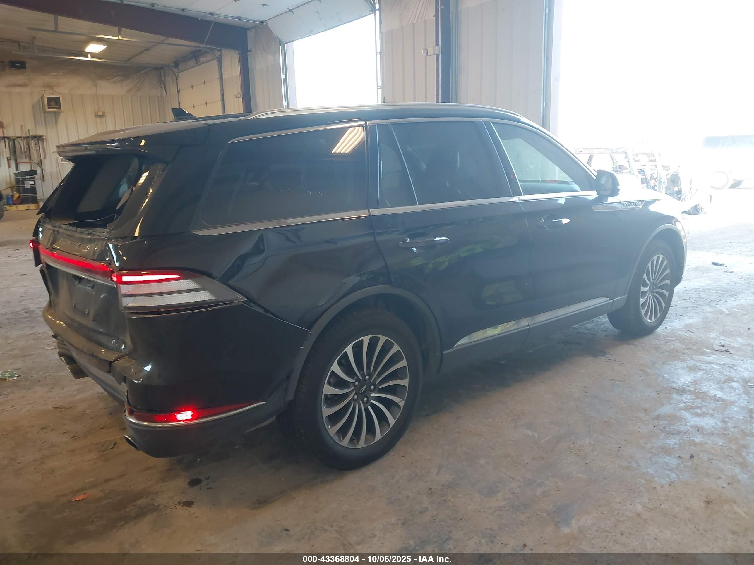 2022 Lincoln Aviator Standard Black vin: 5LM5J6XC9NGL05235