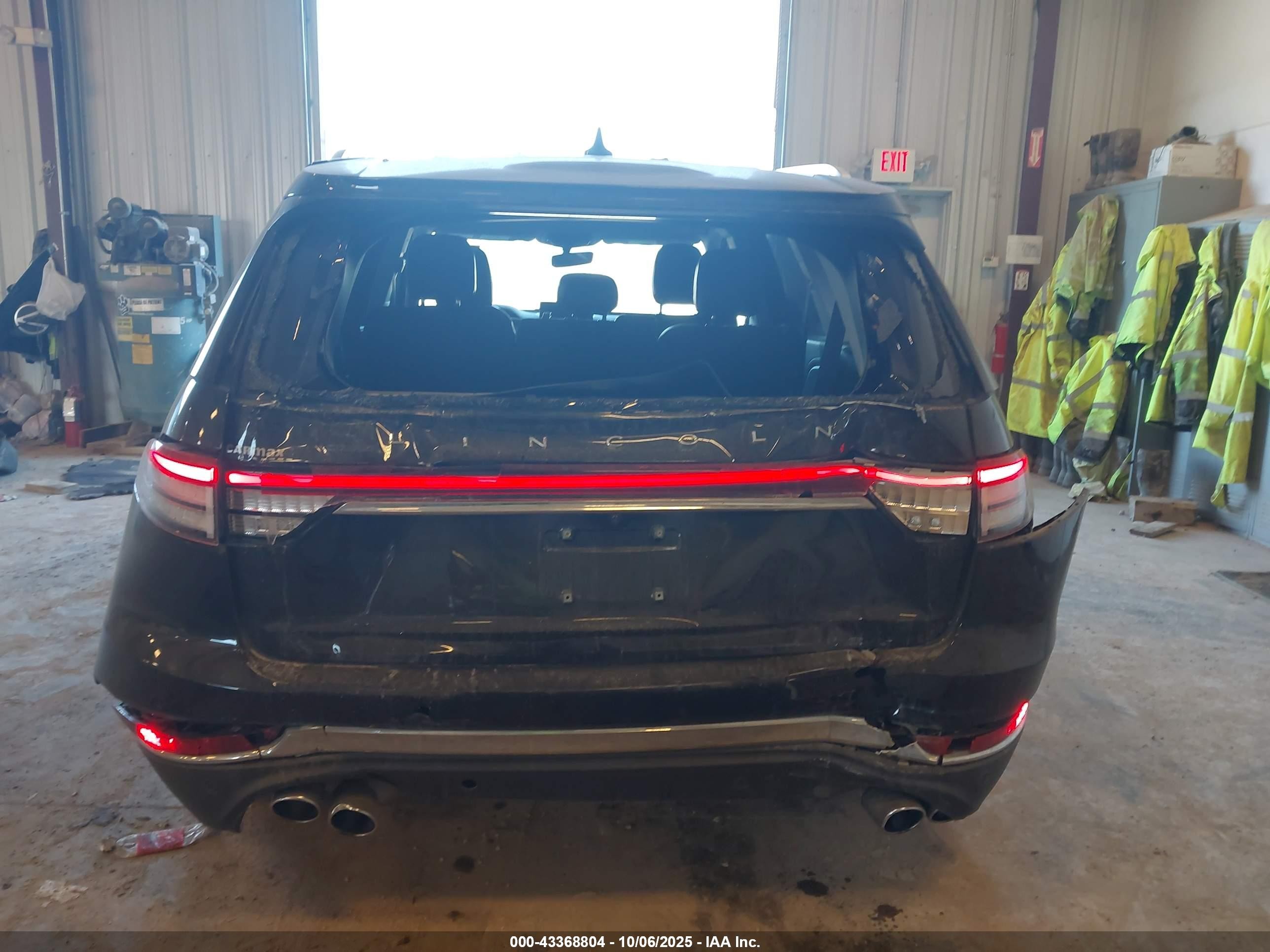 2022 Lincoln Aviator Standard Black vin: 5LM5J6XC9NGL05235