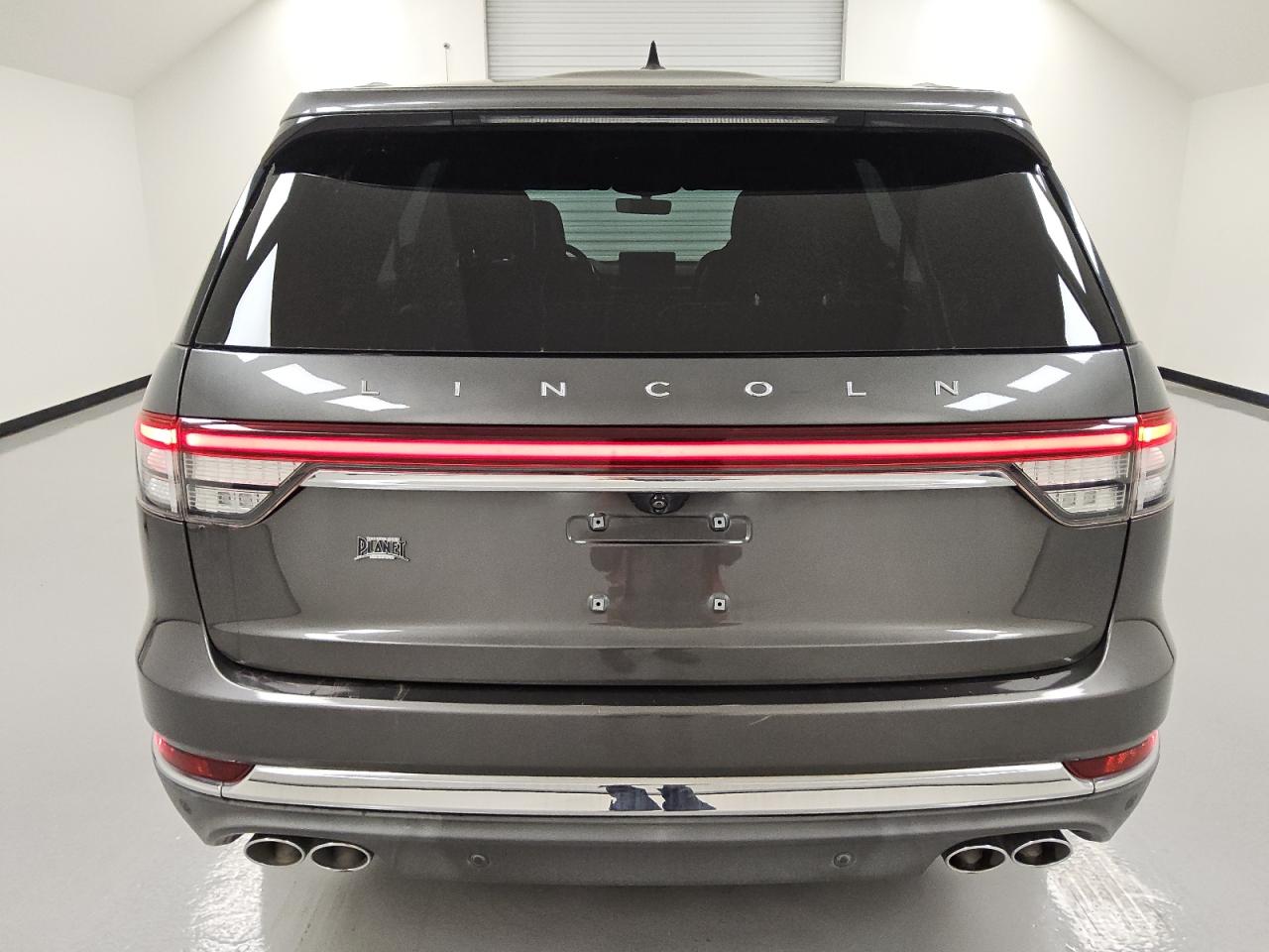 2020 Lincoln Aviator Reserve   Угольный vin: 5LM5J7WC1LGL04052 Damage: Rear Bumper, Heavy Scratch, 1 to 2 inches
