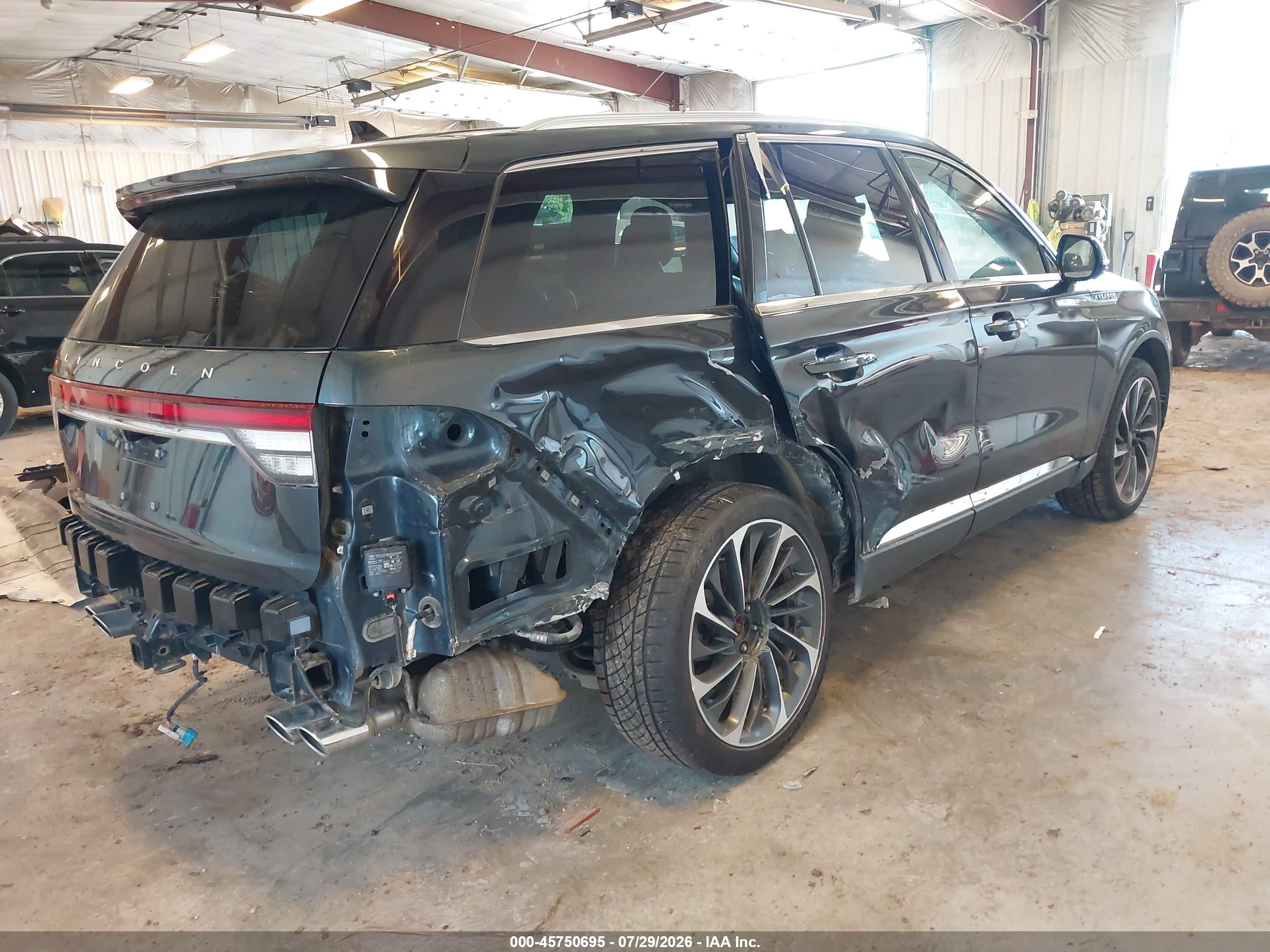 2023 Lincoln Aviator Reserve Blue vin: 5LM5J7XC0PGL24121