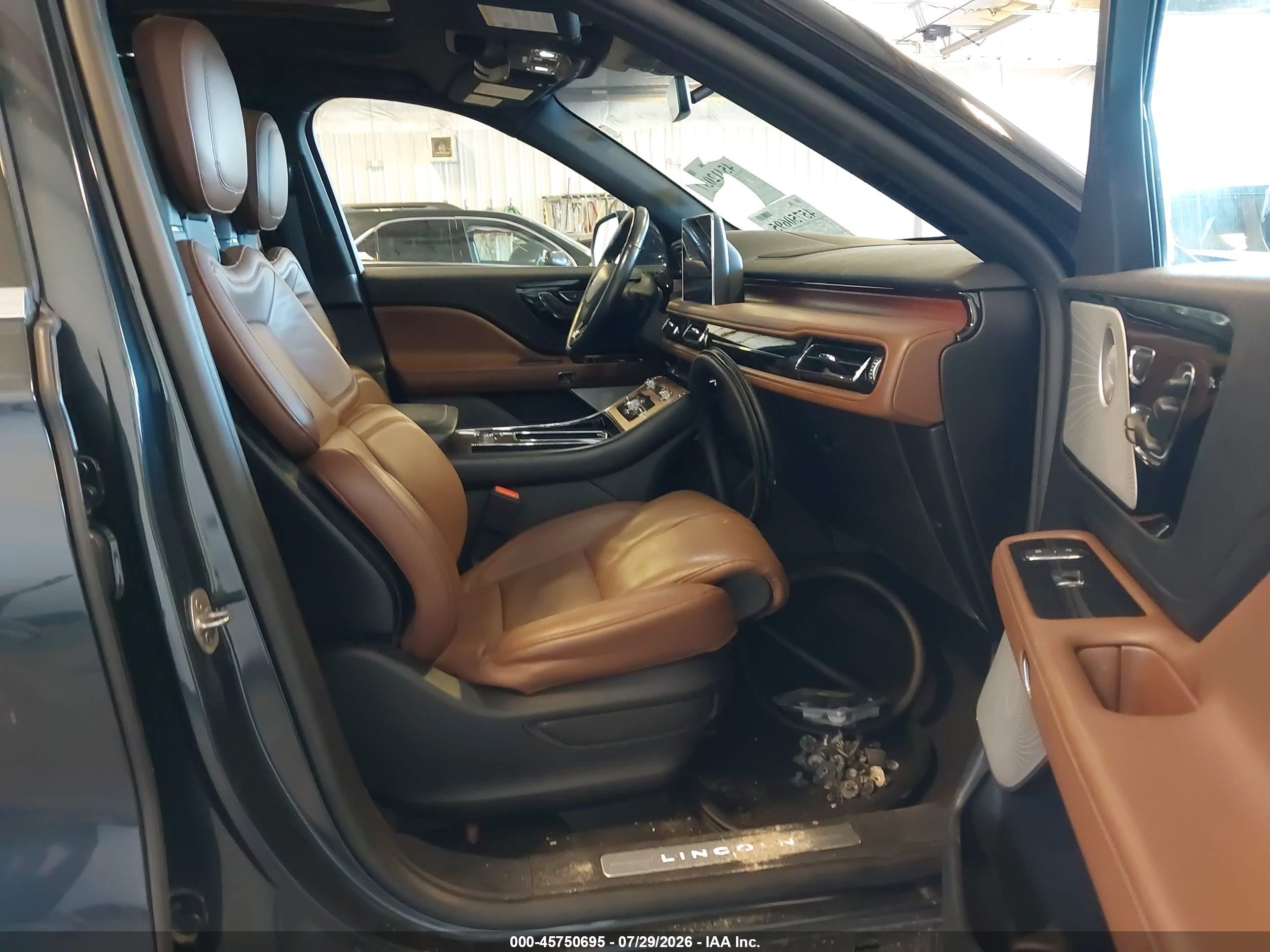 2023 Lincoln Aviator Reserve Blue vin: 5LM5J7XC0PGL24121
