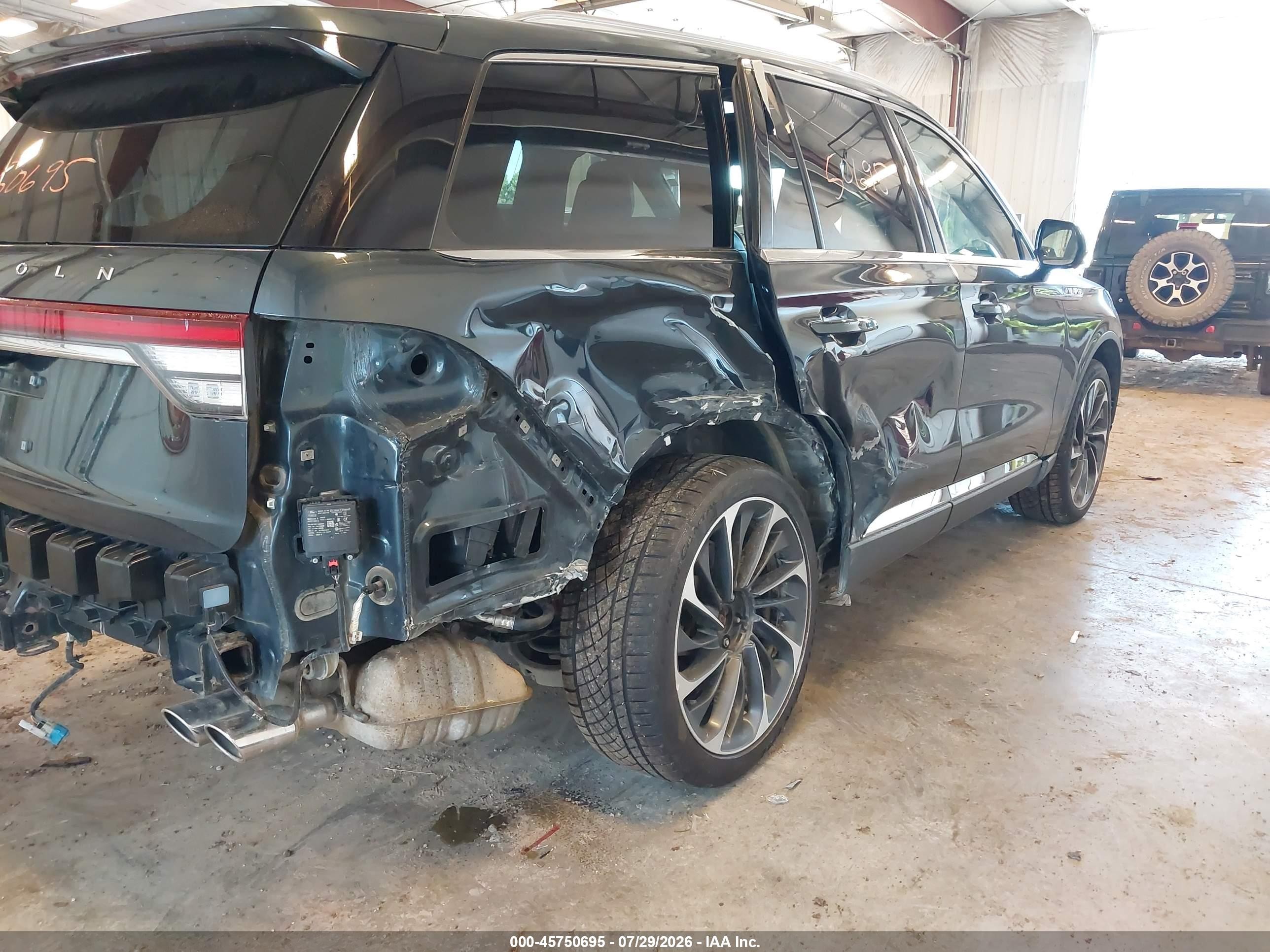 2023 Lincoln Aviator Reserve Blue vin: 5LM5J7XC0PGL24121