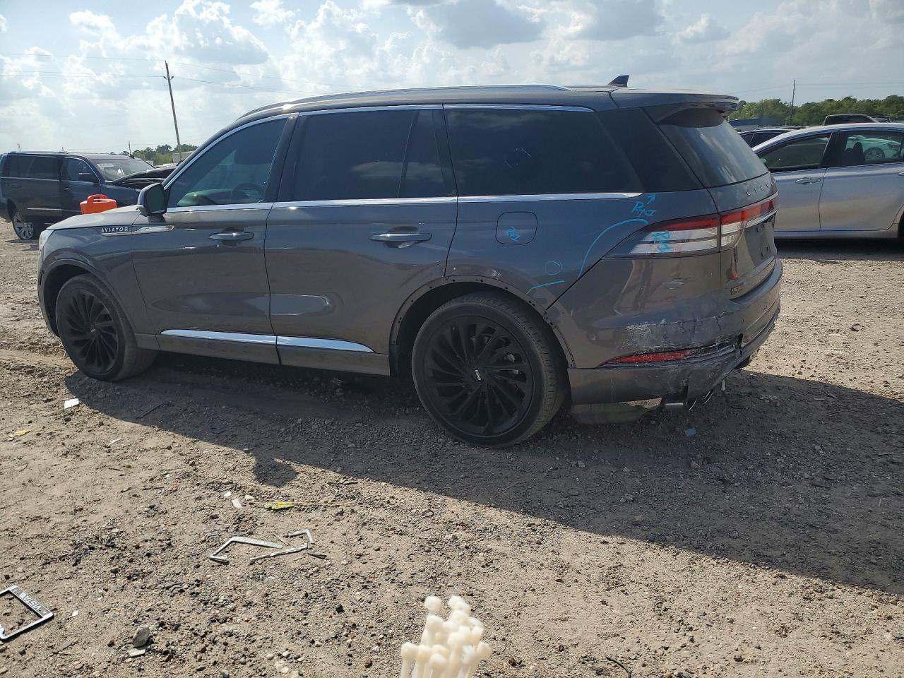 2021 Lincoln Aviator Reserve Серый vin: 5LM5J7XC2MGL17151