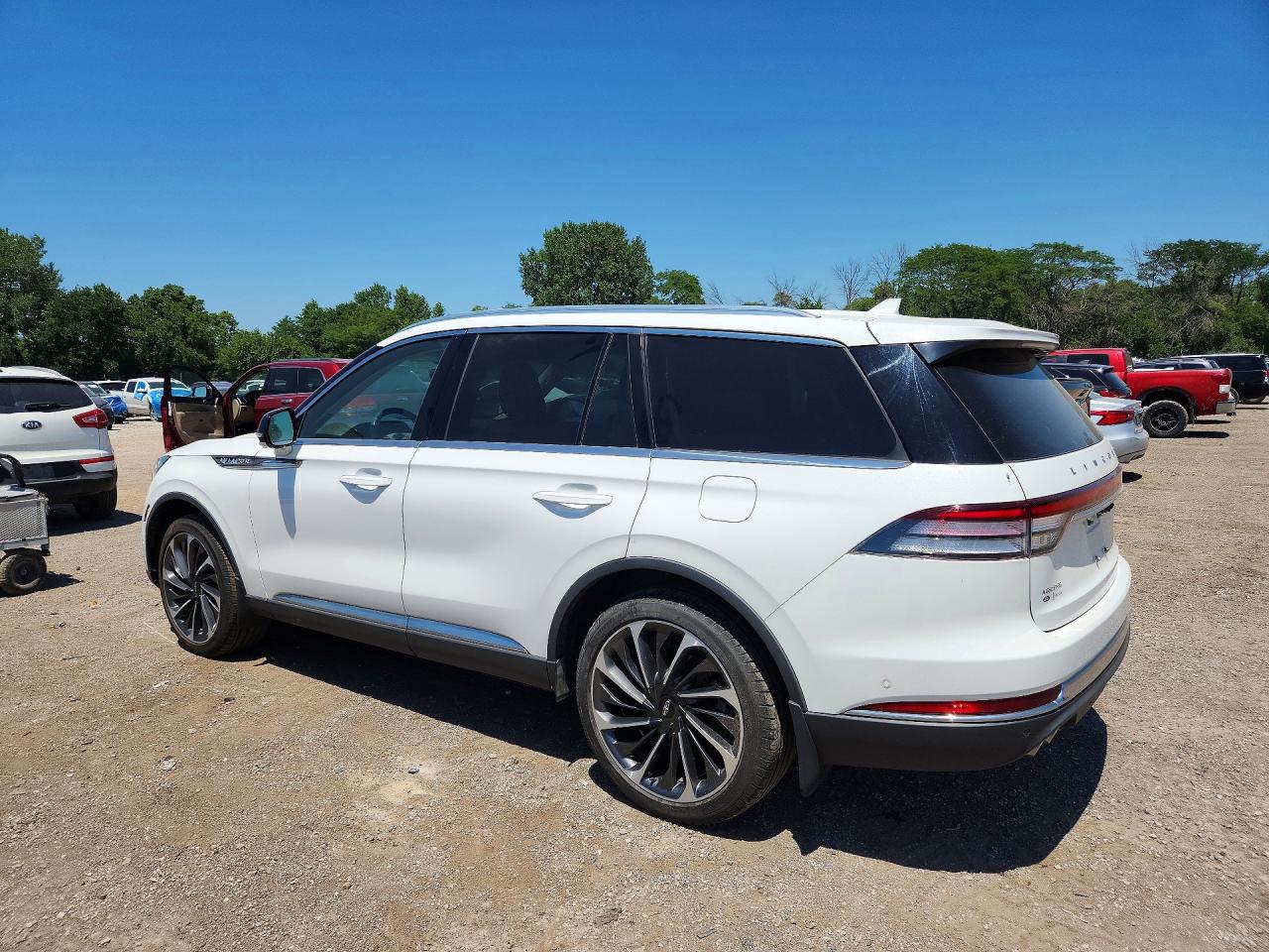 2021 Lincoln Aviator Reserve White vin: 5LM5J7XC3MGL14629