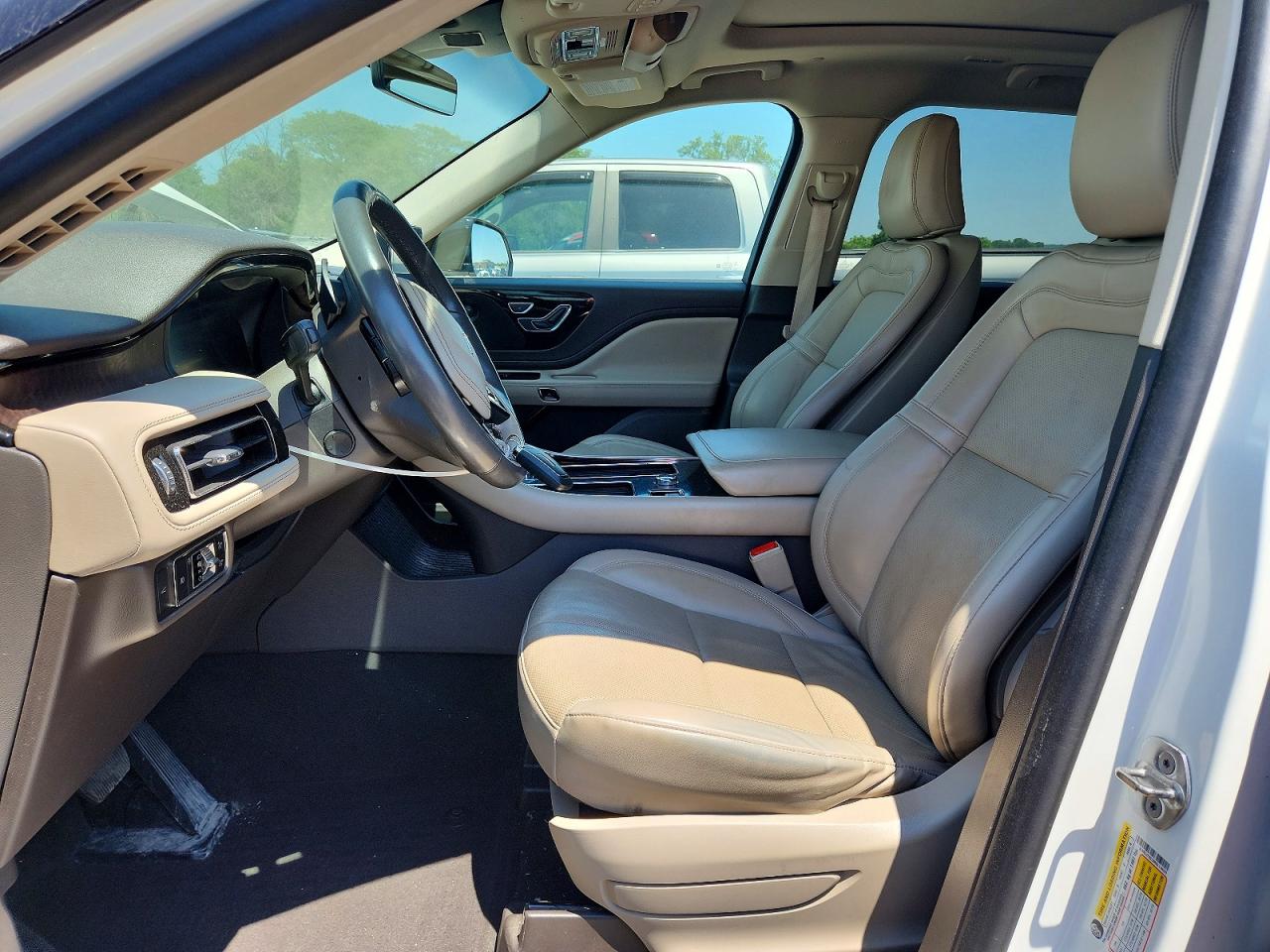 2021 Lincoln Aviator Reserve White vin: 5LM5J7XC3MGL14629