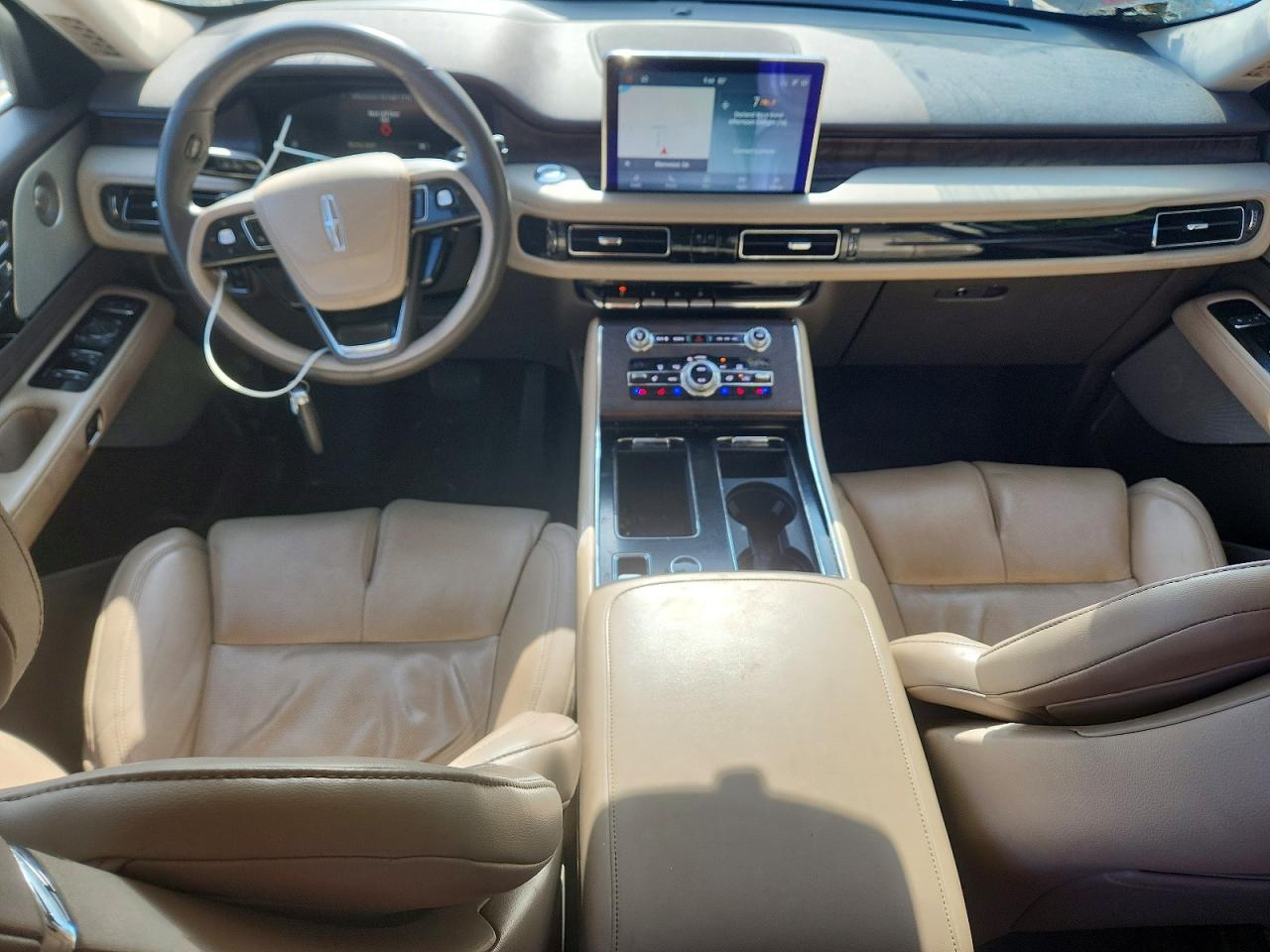2020 Lincoln Aviator Reserve White vin: 5LM5J7XC4LGL01791