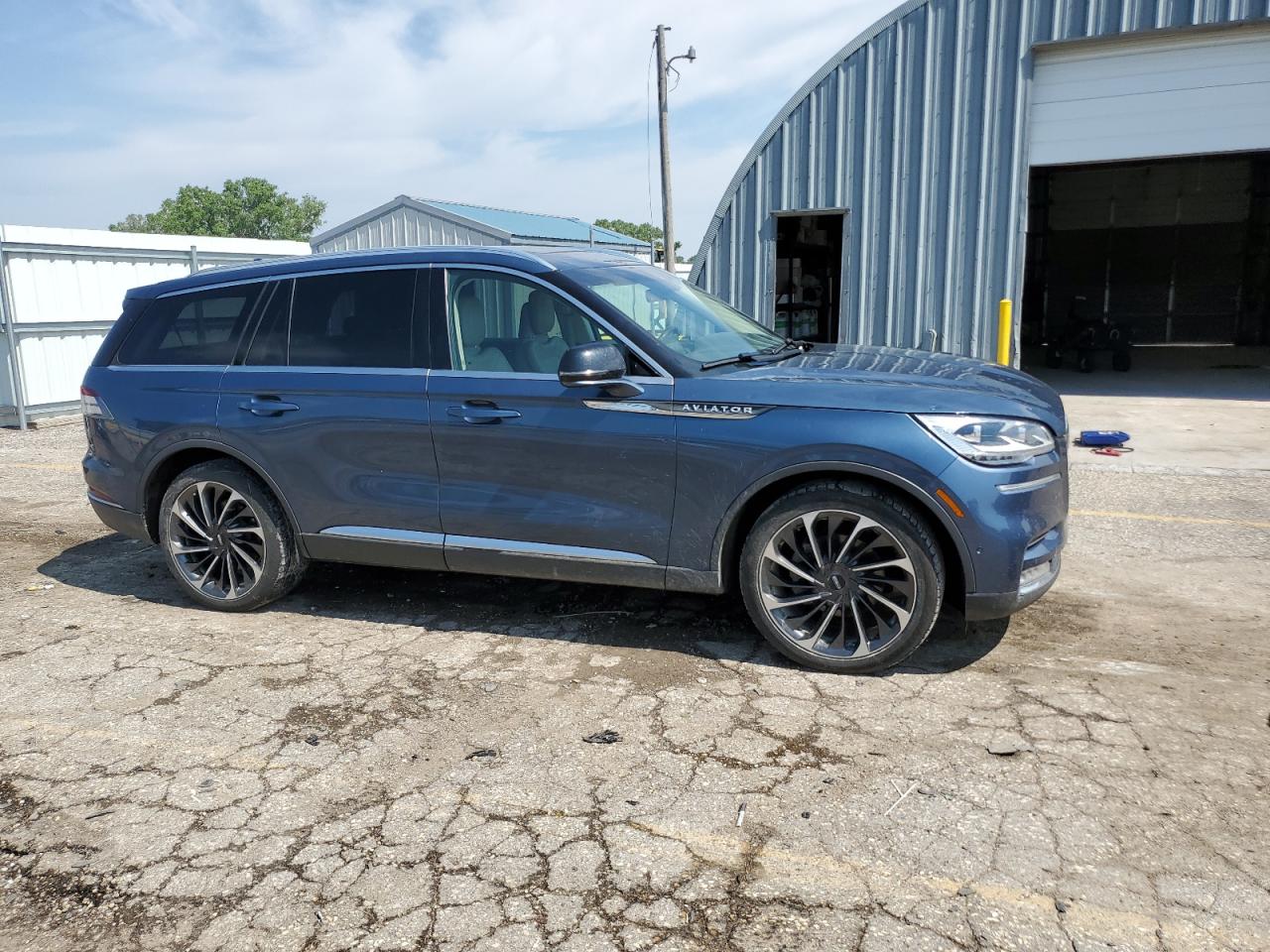 2020 Lincoln Aviator Reserve Blue vin: 5LM5J7XC6LGL06832