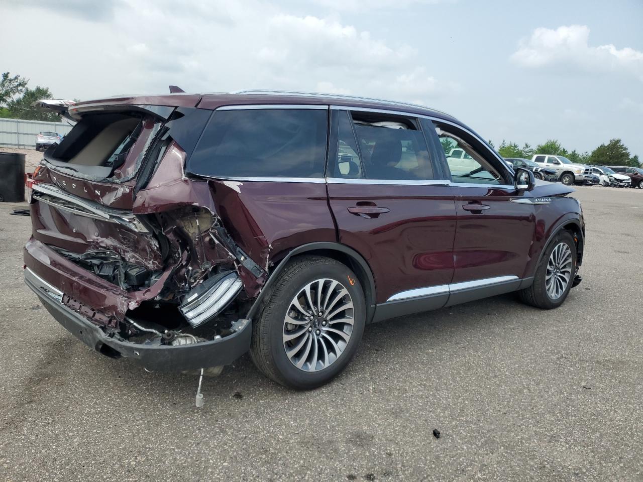 2020 Lincoln Aviator Reserve Темно-бордовый vin: 5LM5J7XC6LGL19614