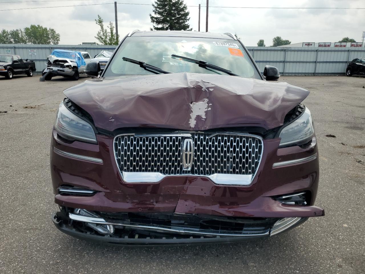 2020 Lincoln Aviator Reserve Темно-бордовый vin: 5LM5J7XC6LGL19614