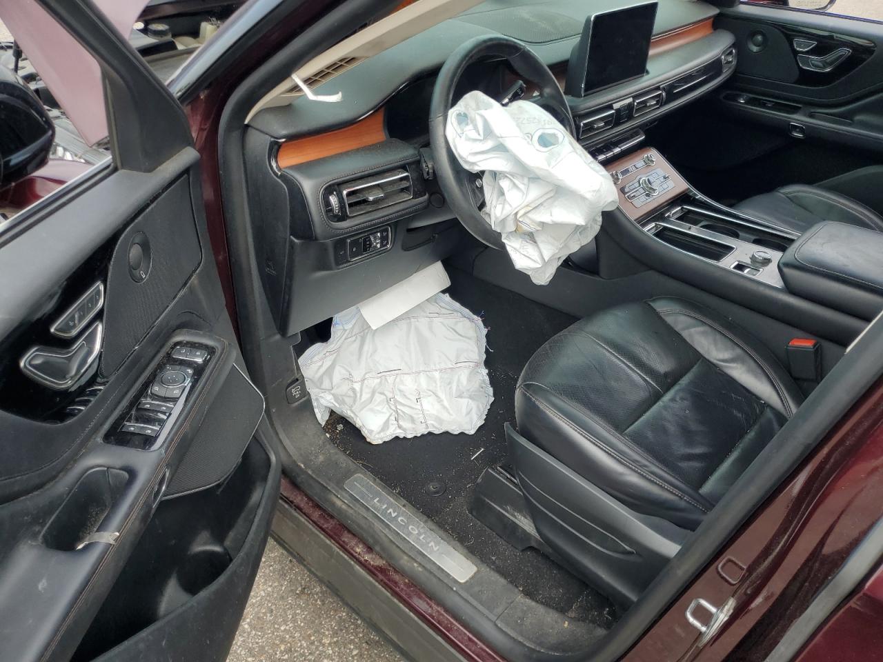 2020 Lincoln Aviator Reserve Темно-бордовый vin: 5LM5J7XC6LGL19614