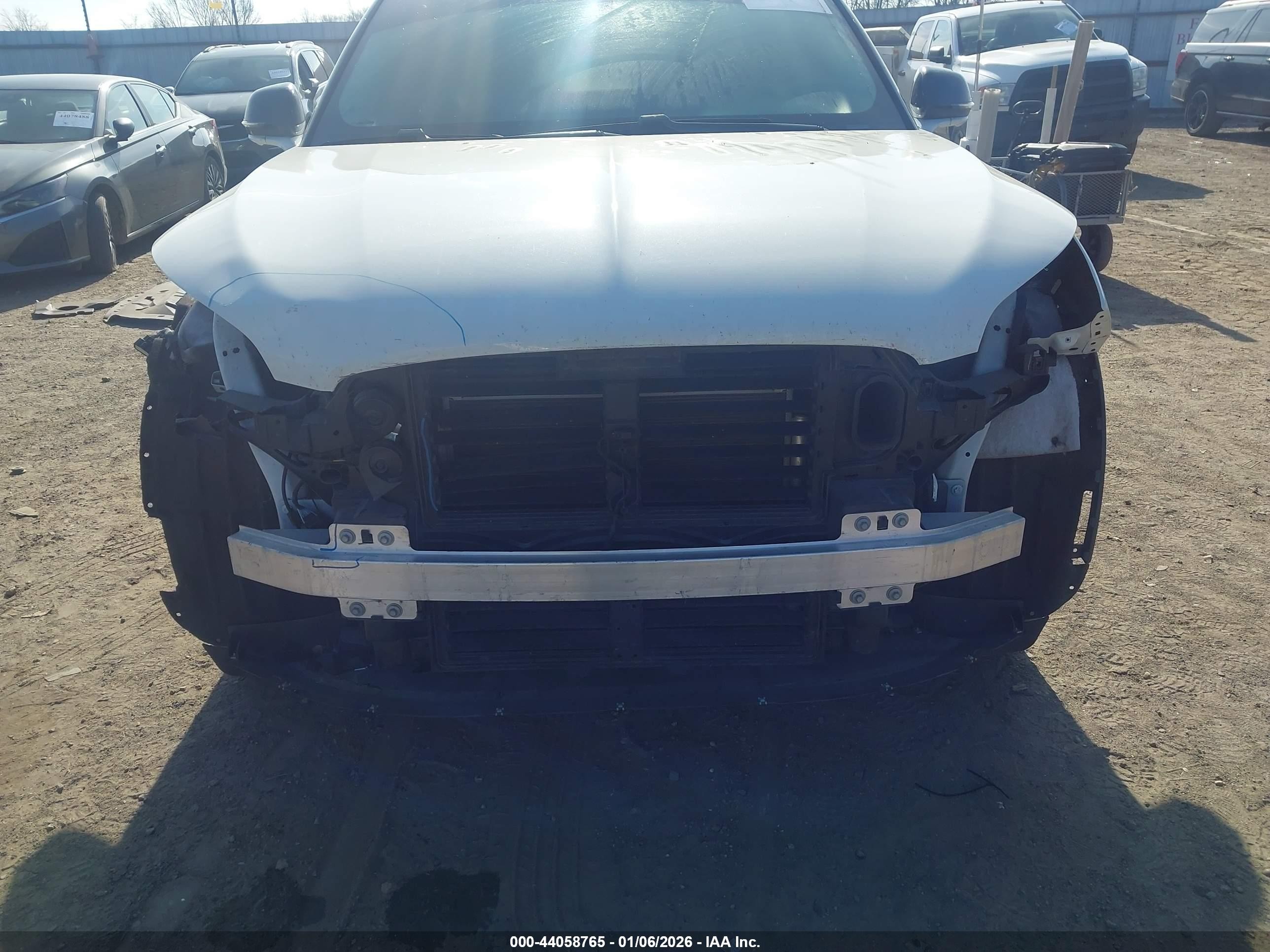 2020 Lincoln Aviator Reserve White vin: 5LM5J7XC6LGL21797