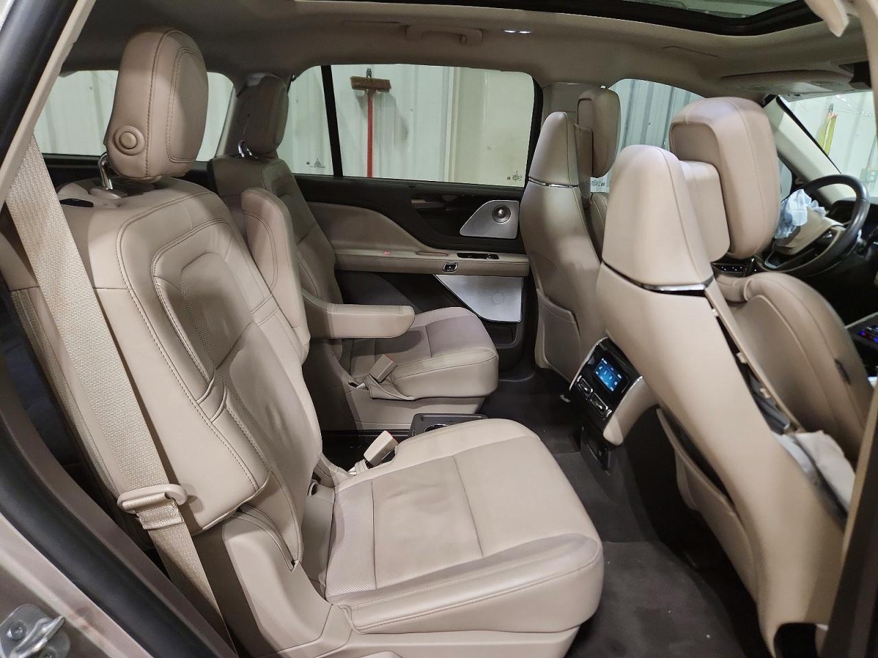2020 Lincoln Aviator Reserve Tan vin: 5LM5J7XC7LGL05074