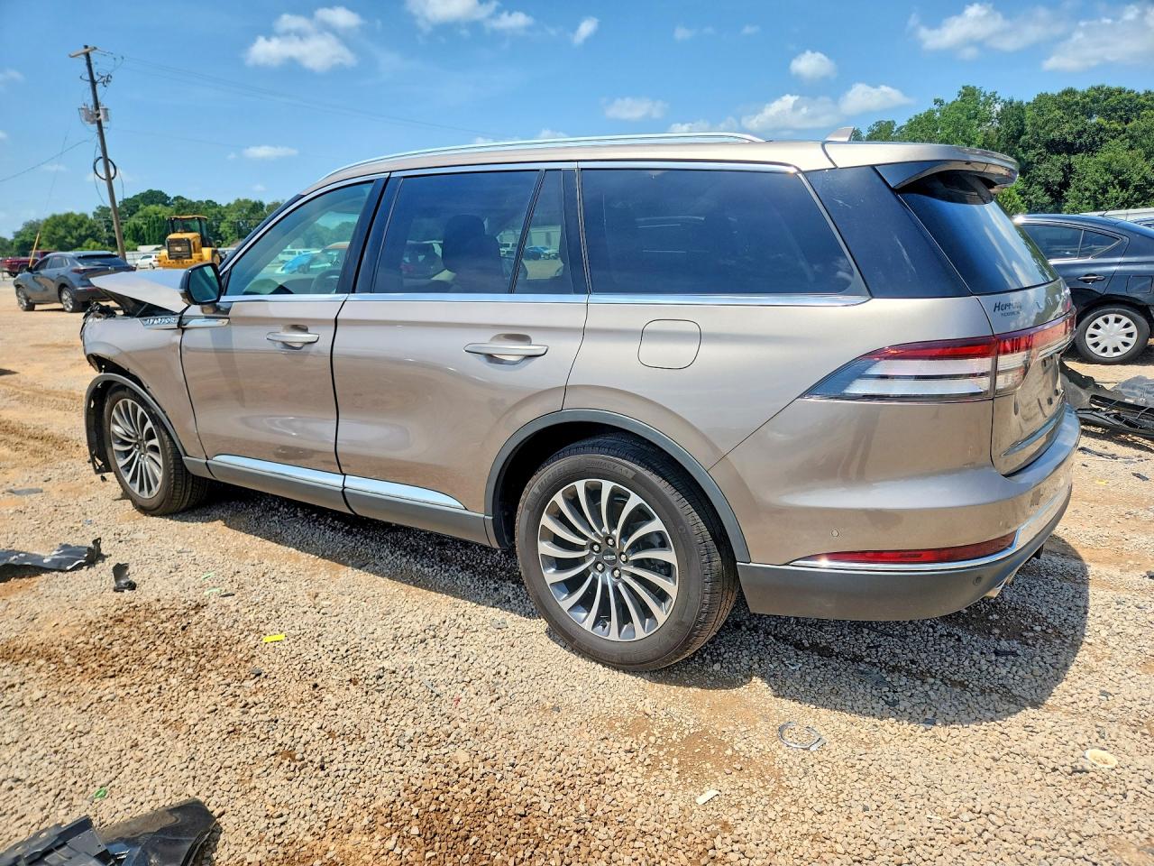 2020 Lincoln Aviator Reserve Золотой vin: 5LM5J7XC7LGL29455