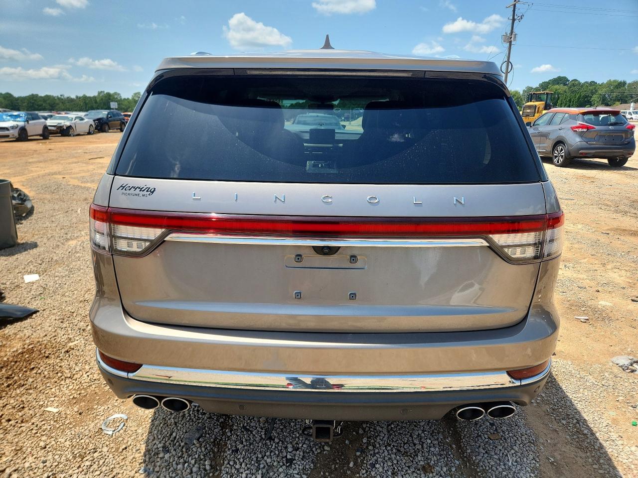 2020 Lincoln Aviator Reserve Золотой vin: 5LM5J7XC7LGL29455