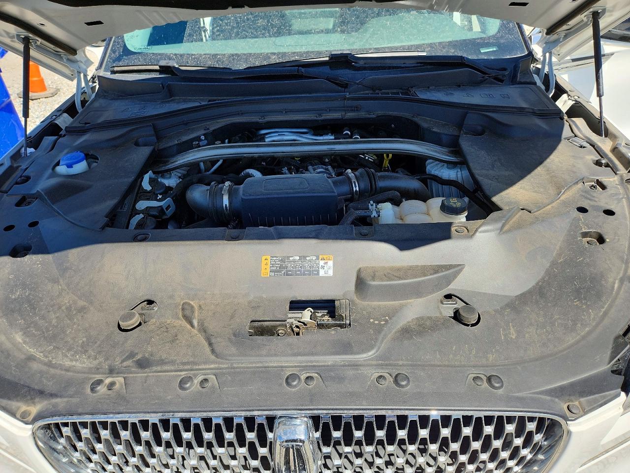 2020 Lincoln Aviator Reserve White vin: 5LM5J7XC8LGL37483