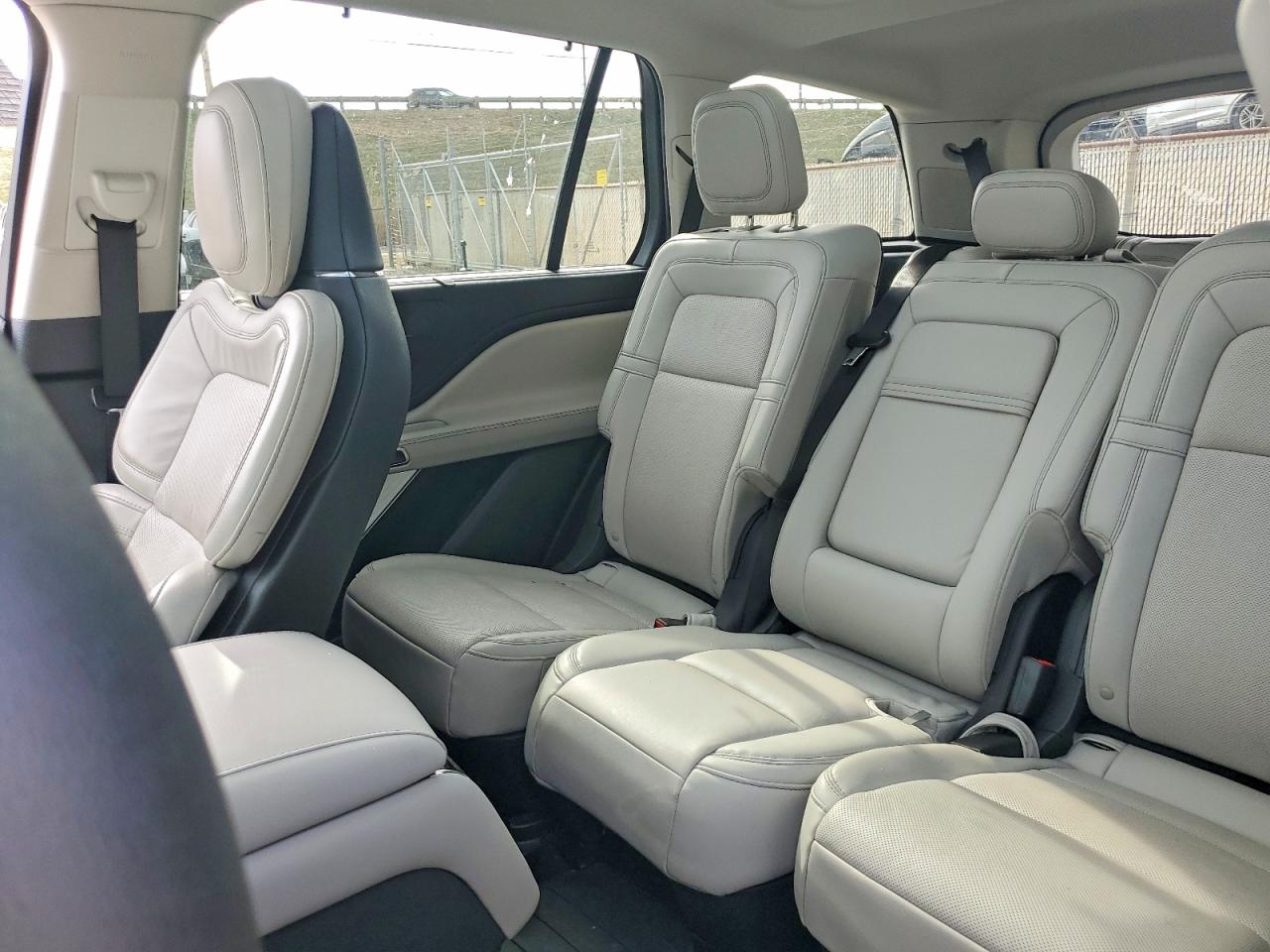 2025 Lincoln Aviator Reserve Red vin: 5LM5J7XC9SGL01543